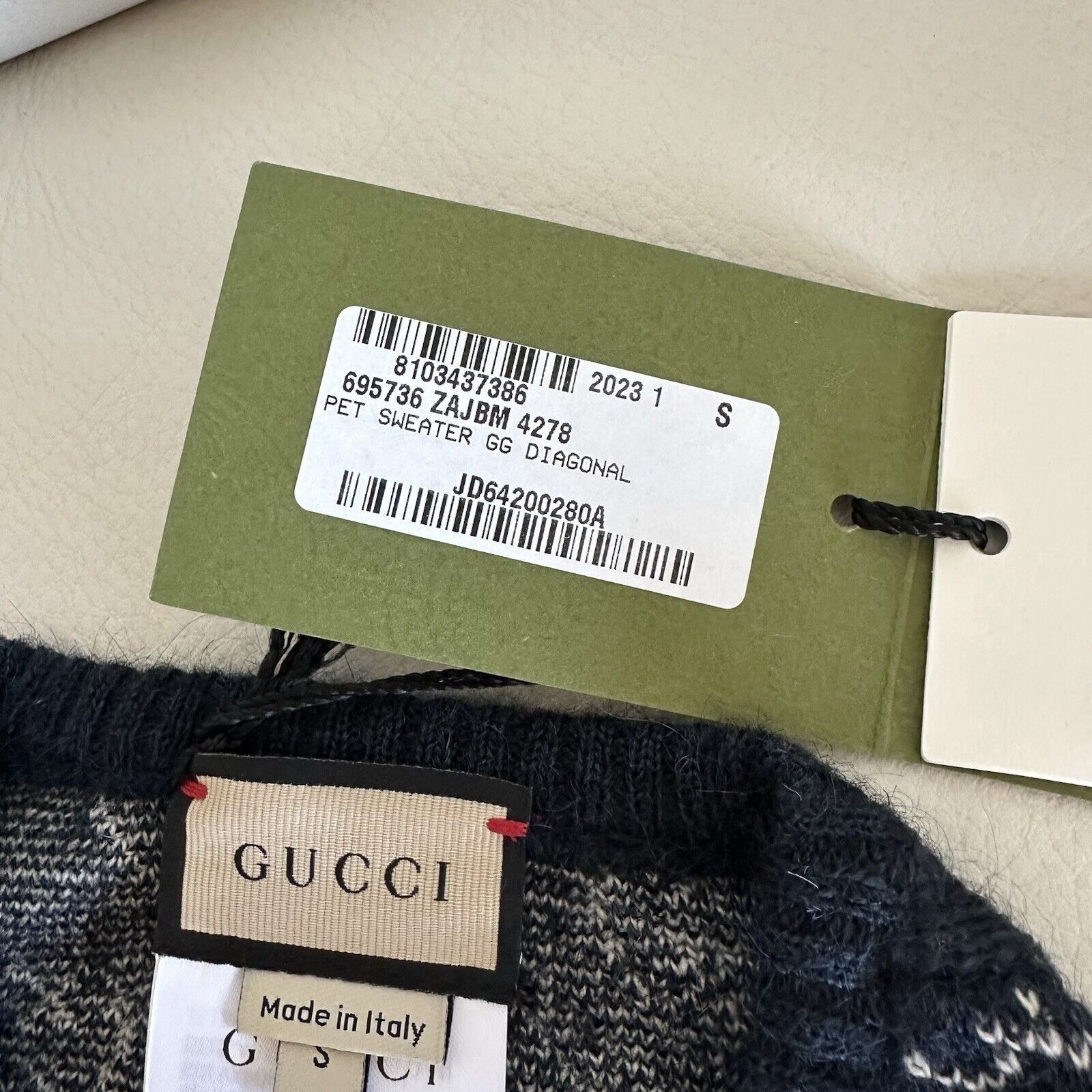 Gucci New Authentic Gucci GG Logo Dog Wool Sweater Vest Blue Size Size S / US 4 / IT 40 - 5 Thumbnail