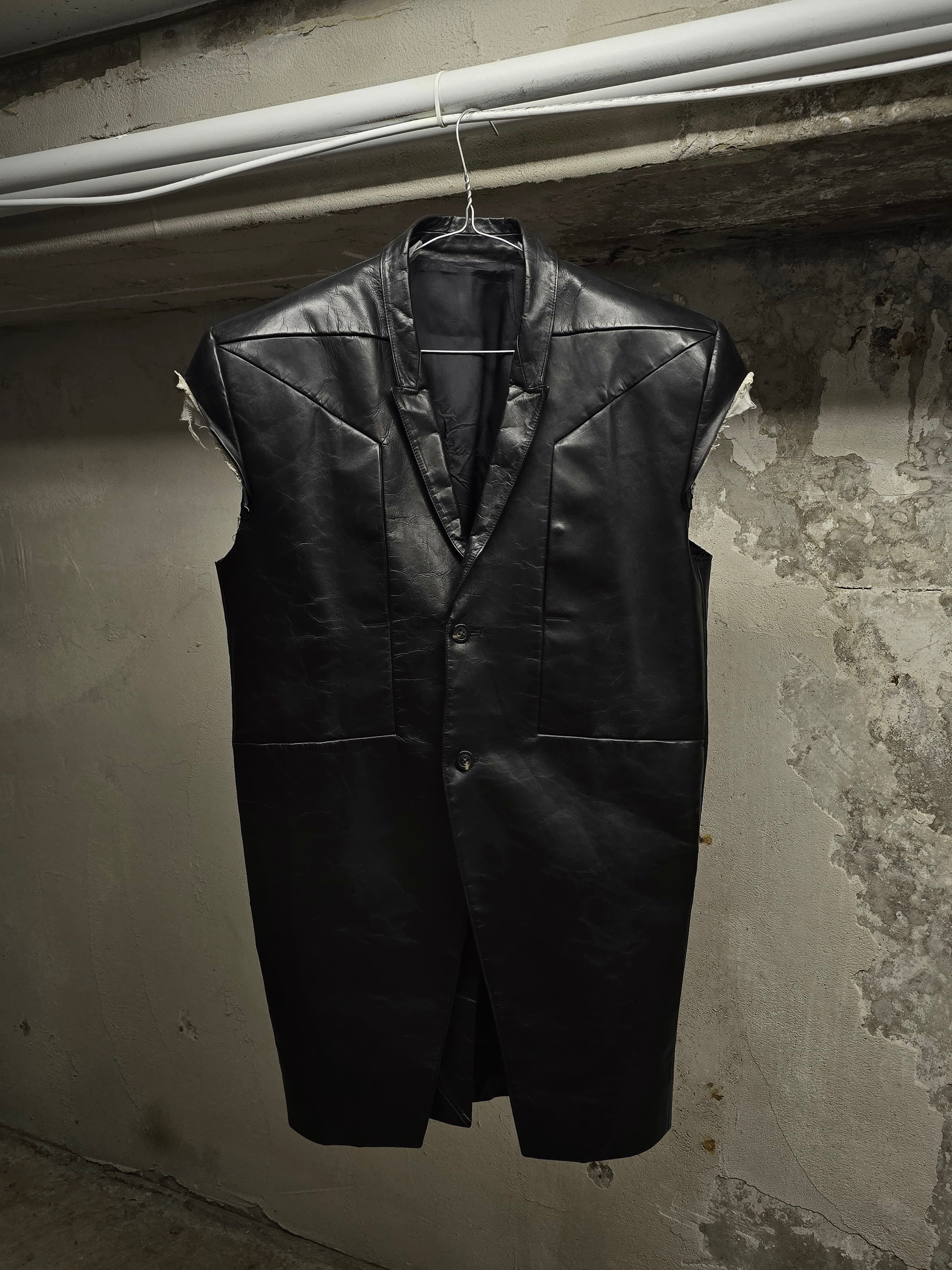 Rick Owens Rick Owens Tatlin Sleeveless Calf Leather Blazer Size US L / EU 52-54 / 3 - 1 Thumbnail