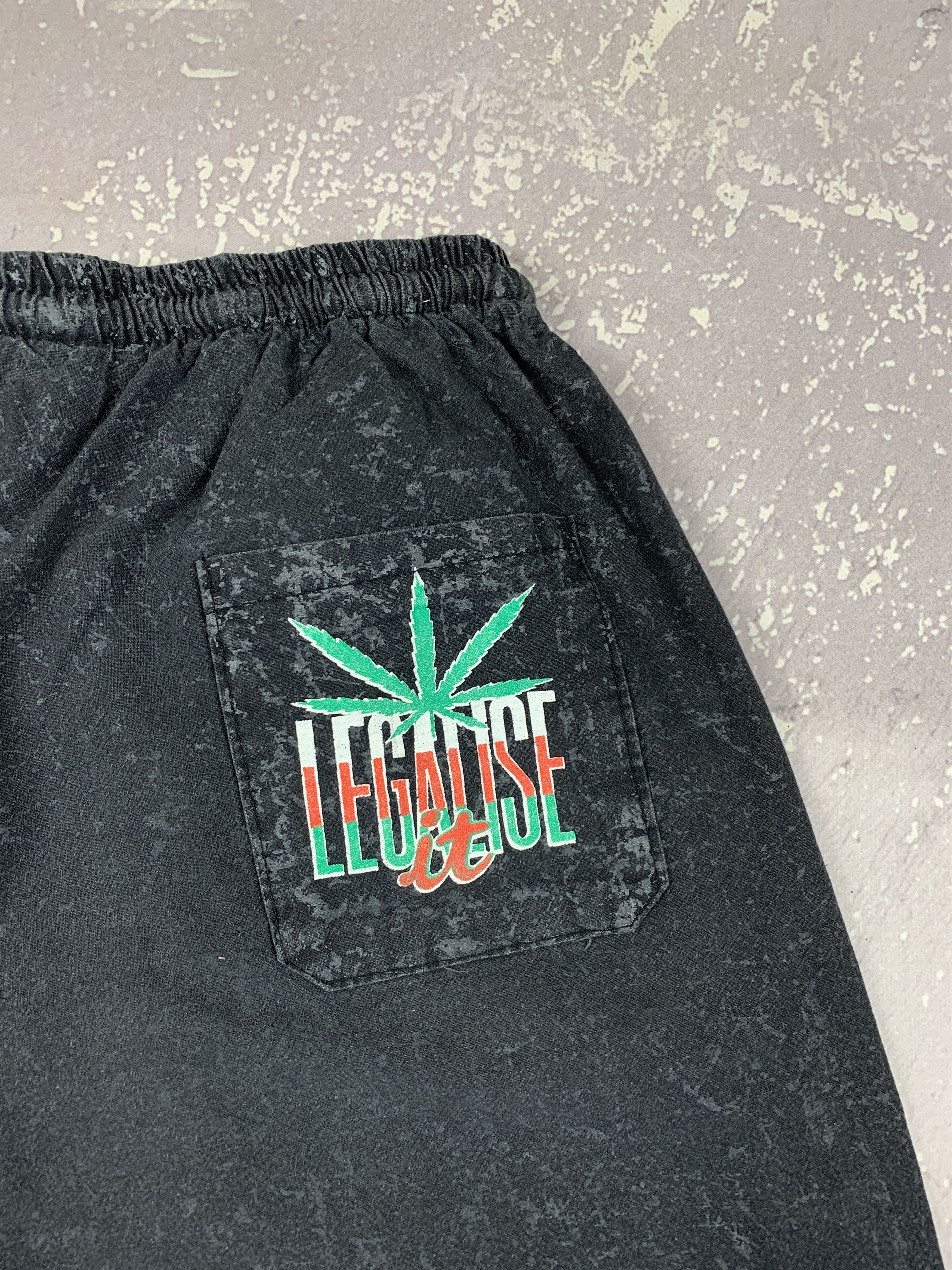 Vintage Vintage RARE Marijuana Weed 4/20 Legalize Shorts Size US 34 / EU 50 - 6 Thumbnail