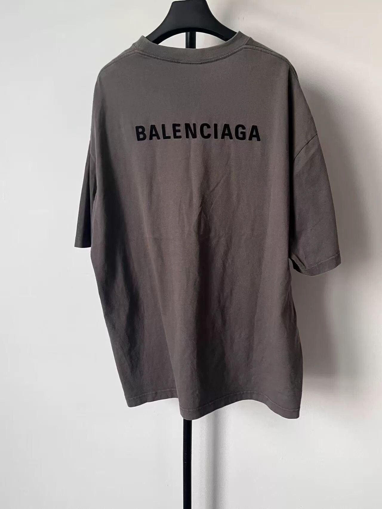 Balenciaga Balenciaga Solid Logo Crew Neck Short Sleeve T-Shirt Size US XL / EU 56 / 4 - 1 Thumbnail