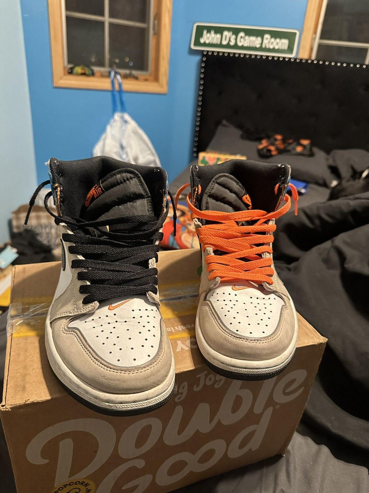 Jordan Brand High top Jordan 1s Size US 10 / EU 43 - 5 Thumbnail