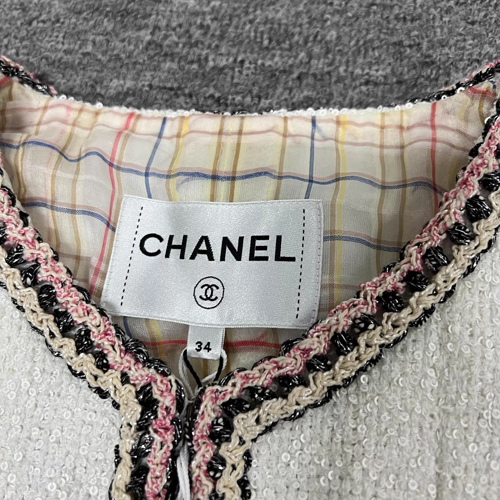 Chanel Chanel Station White Sequin 4-Pocket Color Trim Woven Jkt Size XS / US 0-2 / IT 36-38 - 7 Thumbnail