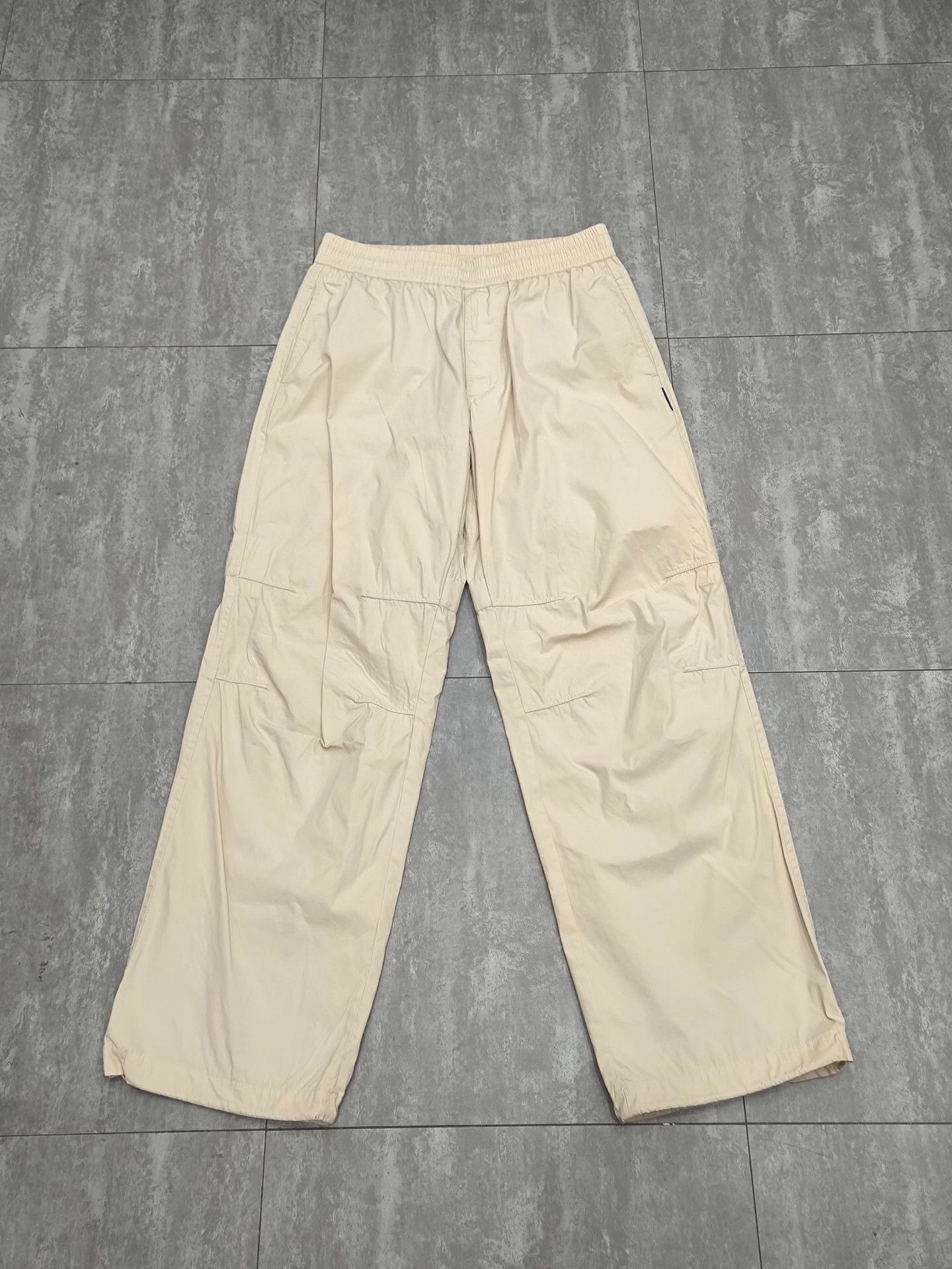 Burberry Burberry Cargo Beige Casual Pants 30 Men Size US 30 / EU 46 - 1 Thumbnail