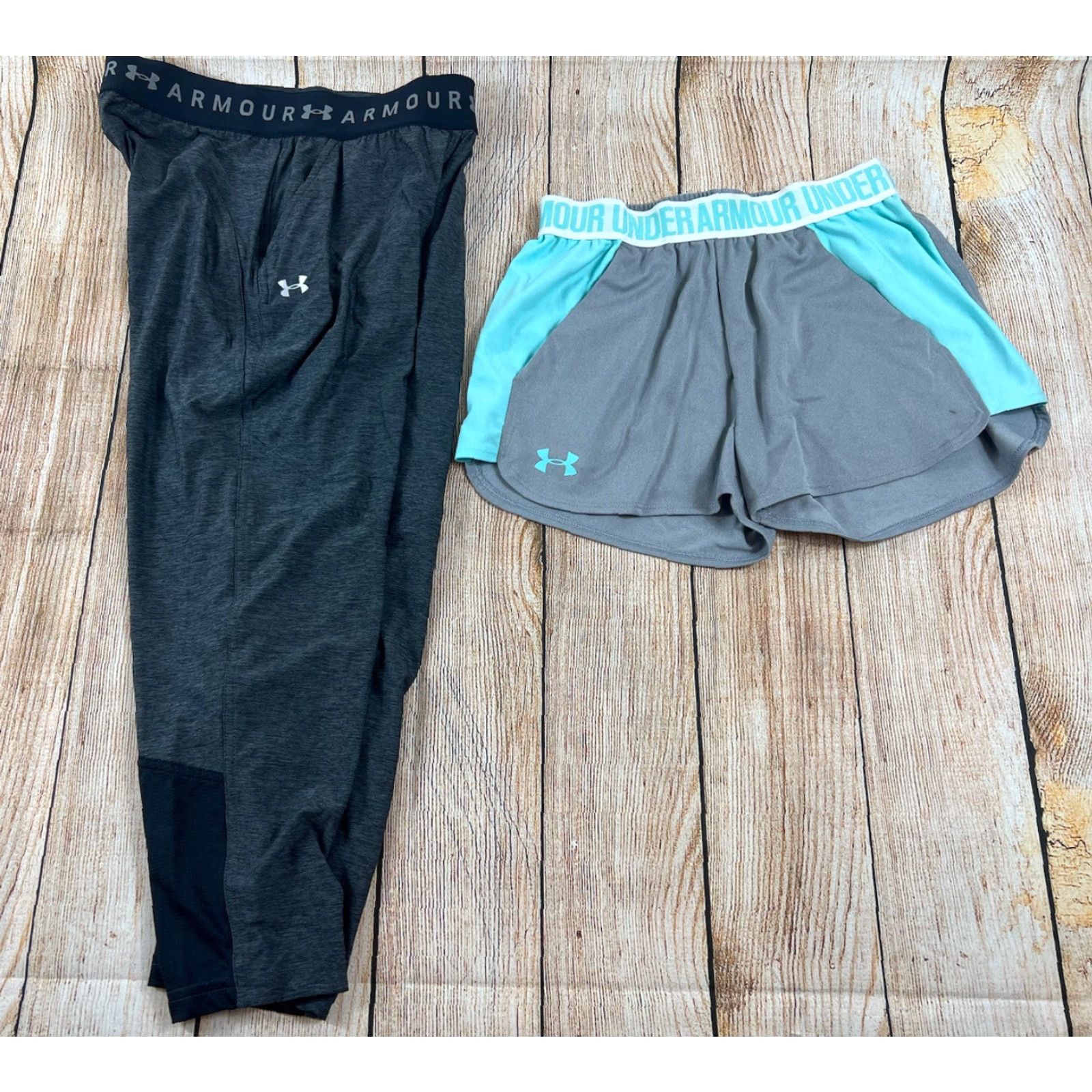Under Armour VINTAGE Women’s Under Armour Capri Leggings & Shorts Lot Of 2 XS Gray Capris Shorts Womens XS Under armour Capri Leggings & Shorts Lot Of 2 Size 26" / US 2 / IT 38 - 2 Thumbnail