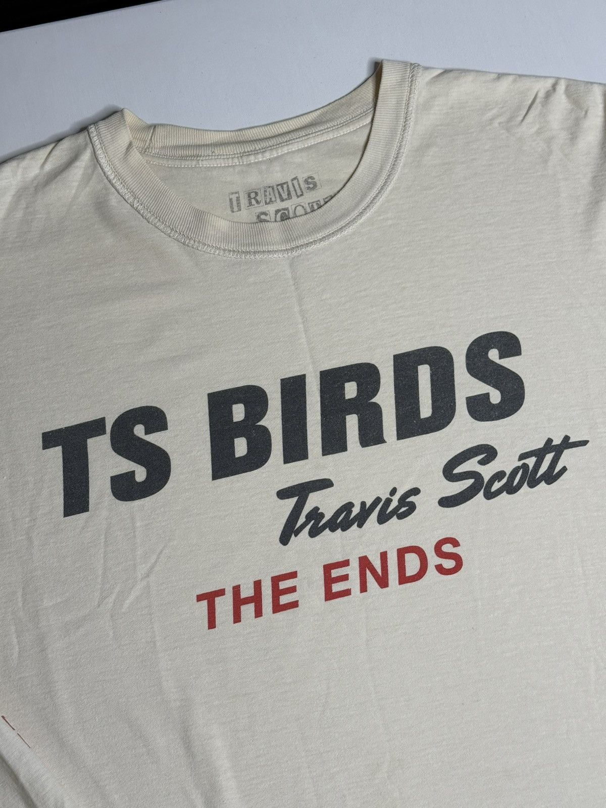 Travis Scott OG Travis Scott Birds Tour L/S Tee “Cream” [M] PREOWNED Size US M / EU 48-50 / 2 - 3 Thumbnail