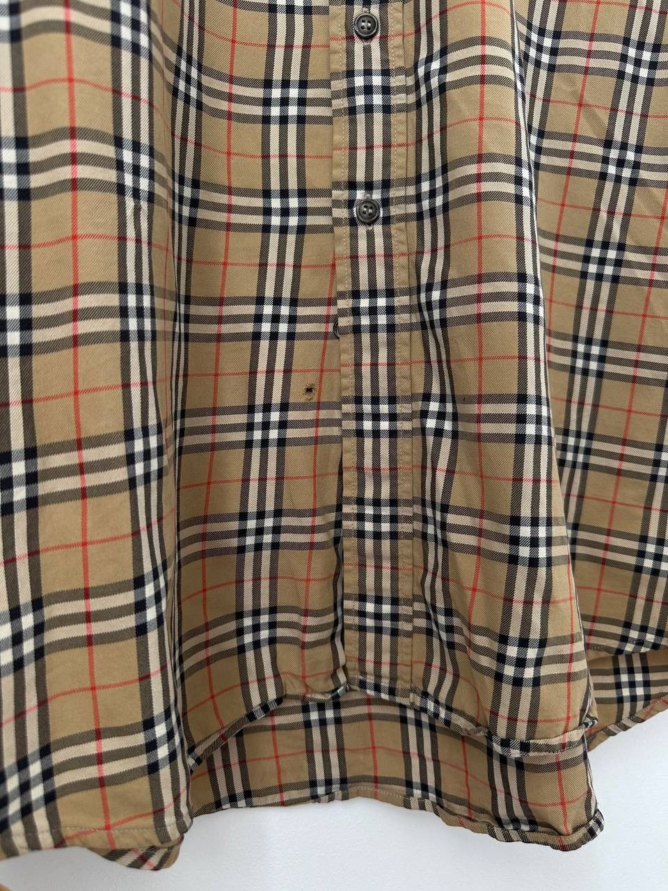 Burberry × Vintage Vintage Barberry’s Full Nova Check Distressed Shirt Size US L / EU 52-54 / 3 - 5 Thumbnail