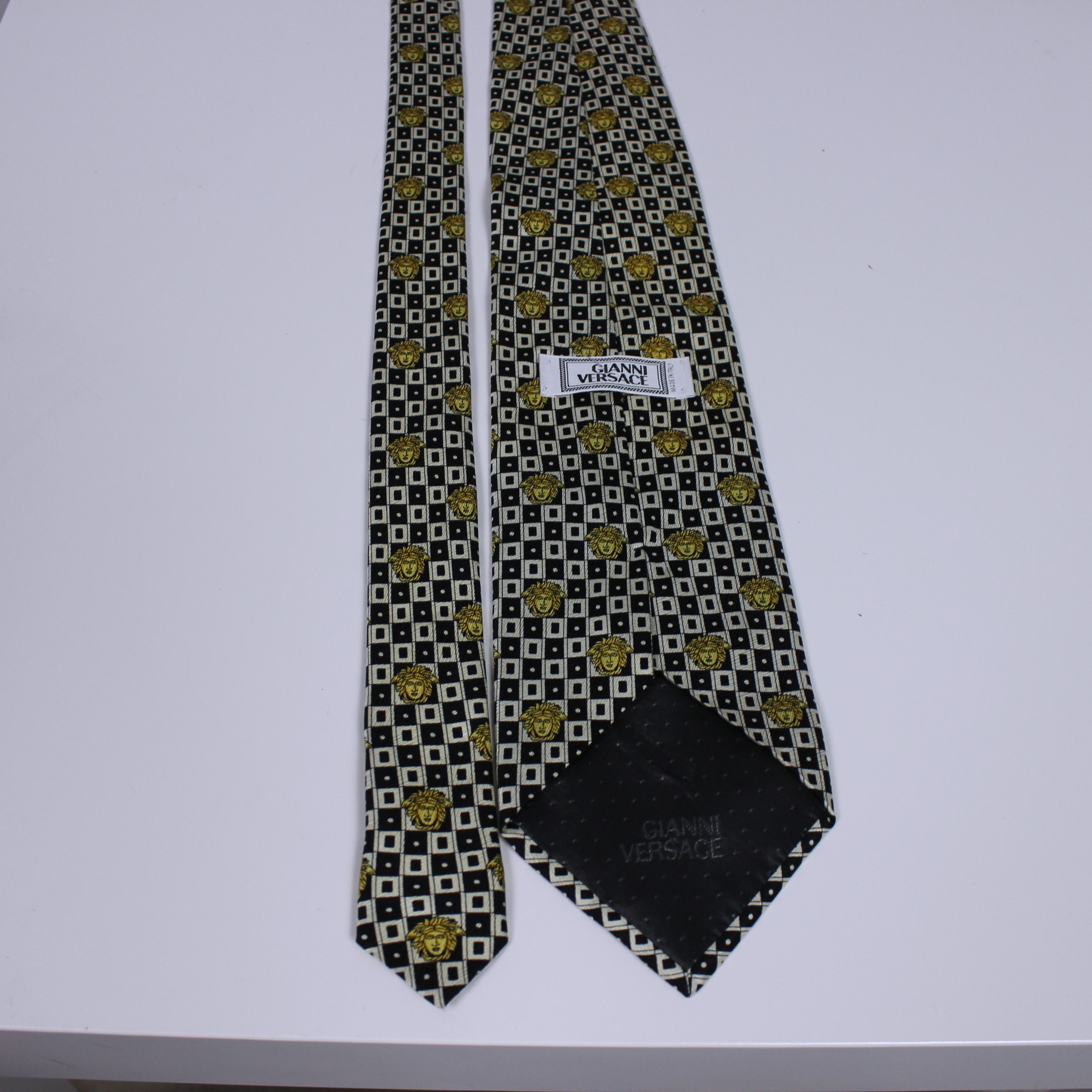 Versace Gianni Versace vintage silk ties medusa rare Size ONE SIZE - 9 Thumbnail
