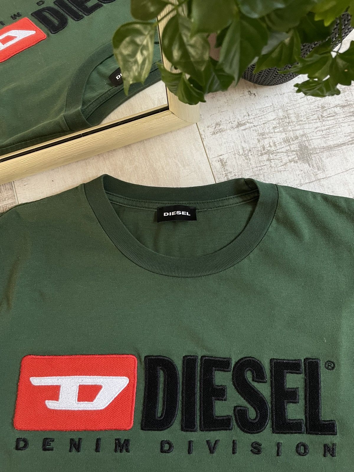 Diesel × Vintage Diesel Denim Division Y2K T-Shirt Vintage Knit Big Logo Size US L / EU 52-54 / 3 - 6 Thumbnail