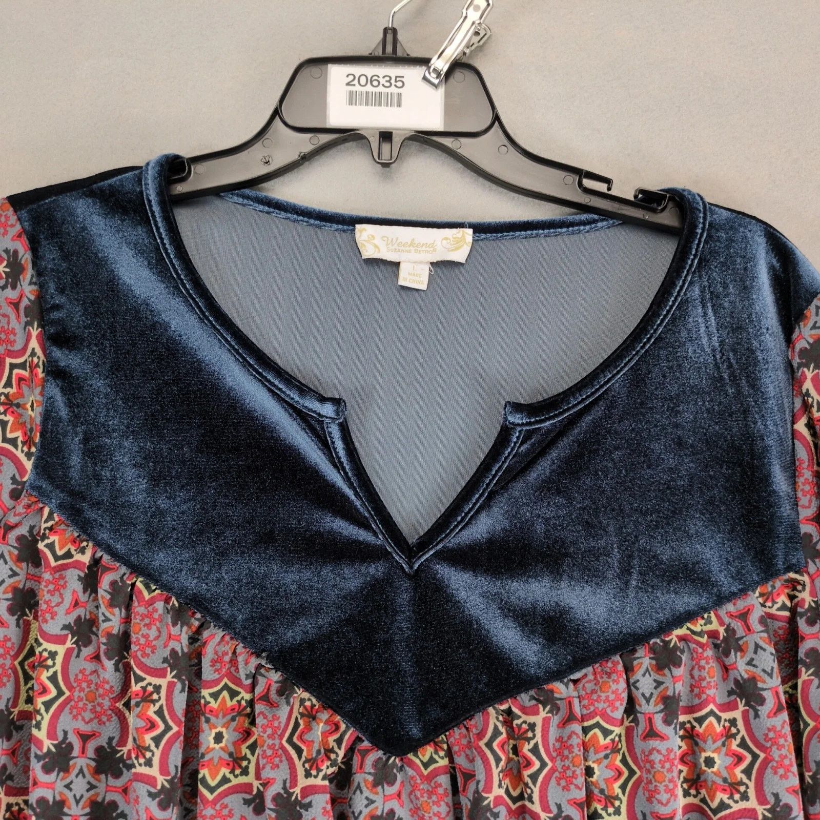 Other Weekend Suzanne Betro Navy Velvet Batik Print Blouse Women's Size L / US 10 / IT 46 - 4 Thumbnail