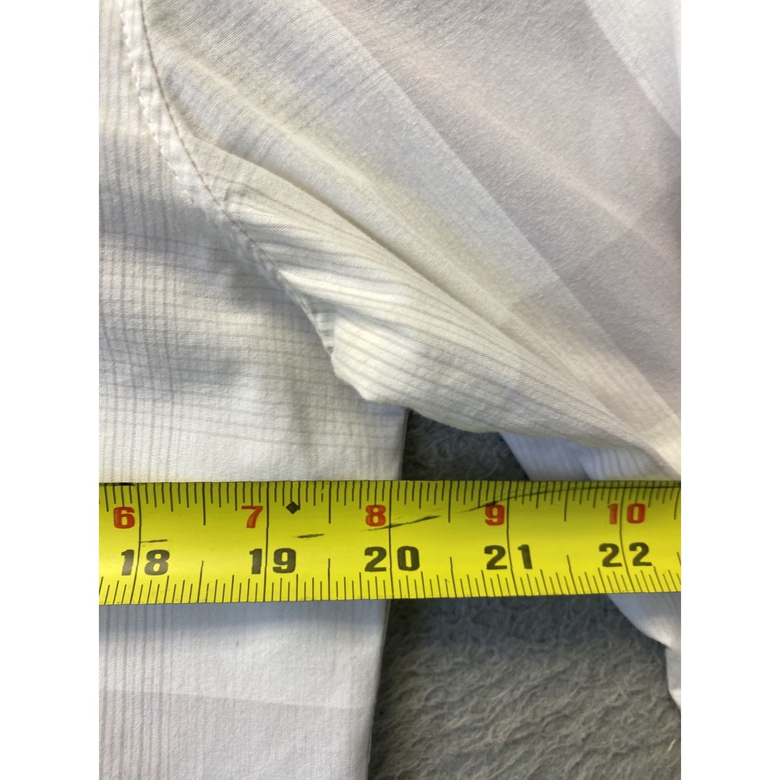 Gap GAP Button-Up Shirt Mens M Long Sleeve Plaid Gray Casual 110-50 Mens Size US M / EU 48-50 / 2 - 4 Thumbnail