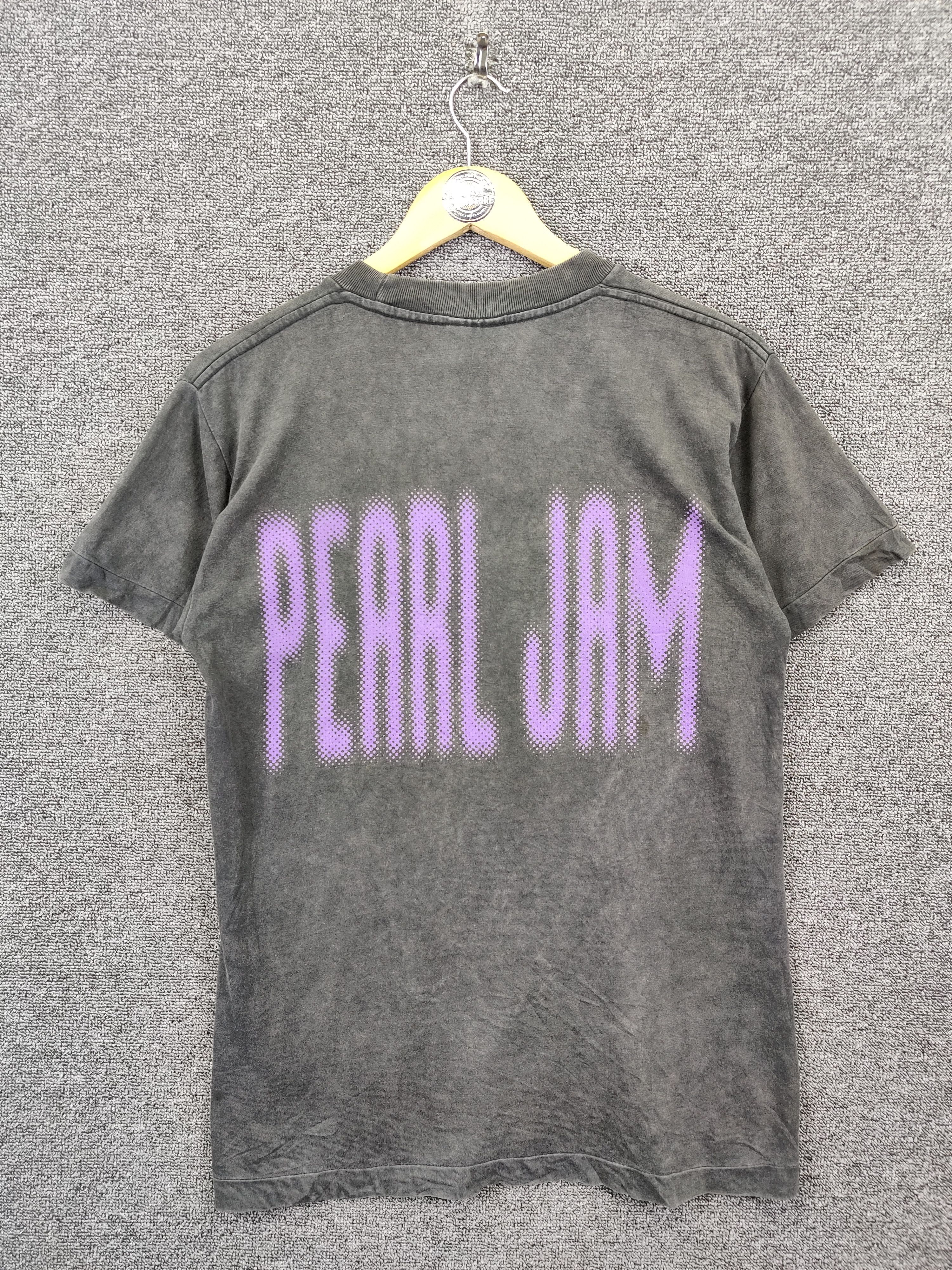 Band Tees Vintage Pearl Jam Band Tee Tshirt Size US M / EU 48-50 / 2 - 6 Thumbnail