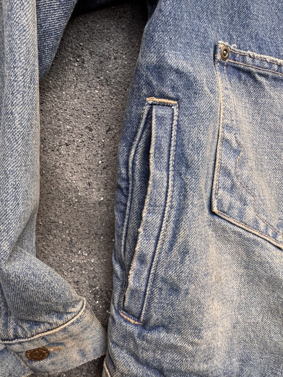Brain Dead Brain Dead Washed Indigo Denim Jacket - Sz Large Size US L / EU 52-54 / 3 - 5 Thumbnail