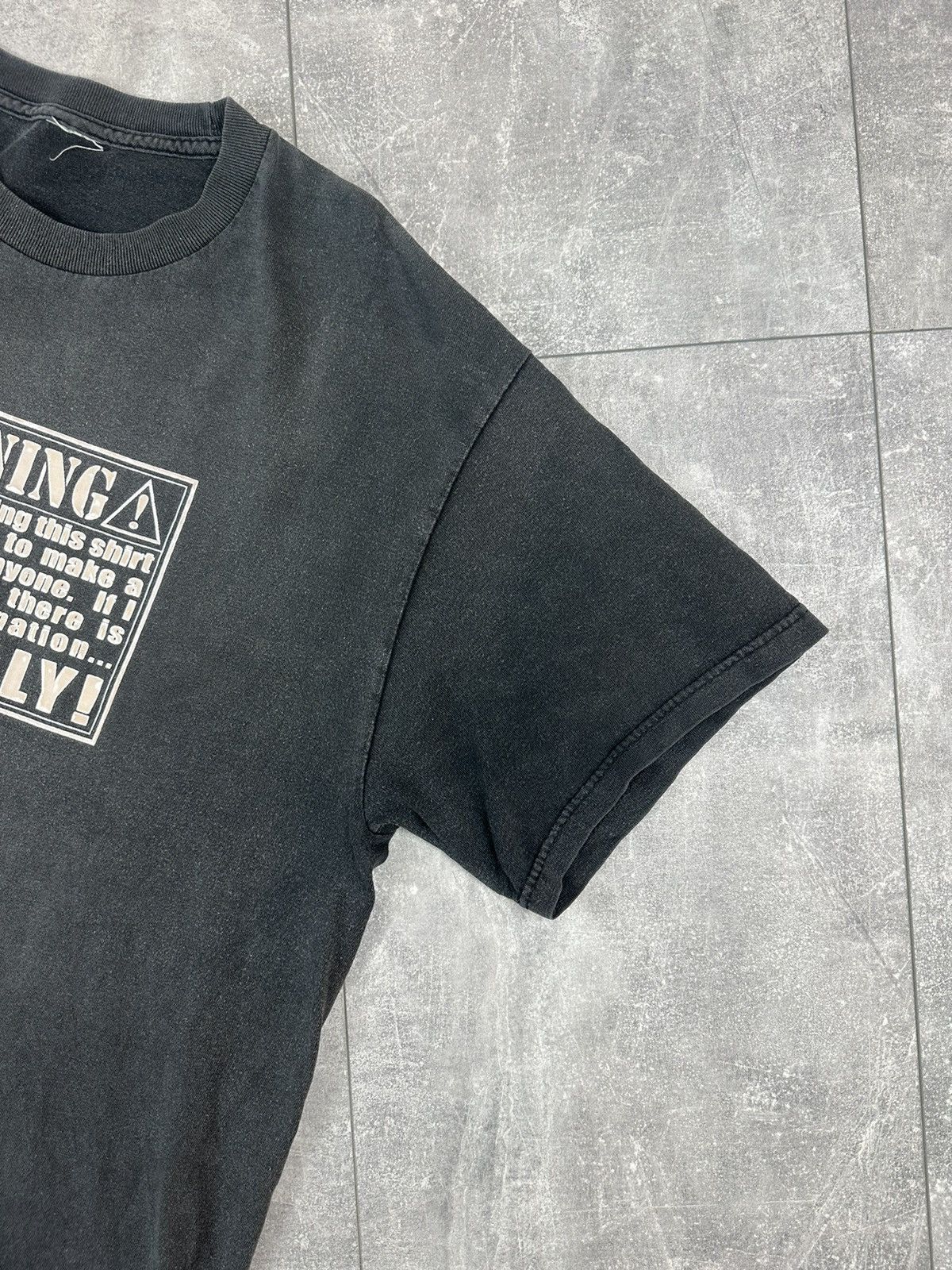 Gildan Vintage Retro Humour Warning T-Shirt Size US L / EU 52-54 / 3 - 5 Thumbnail