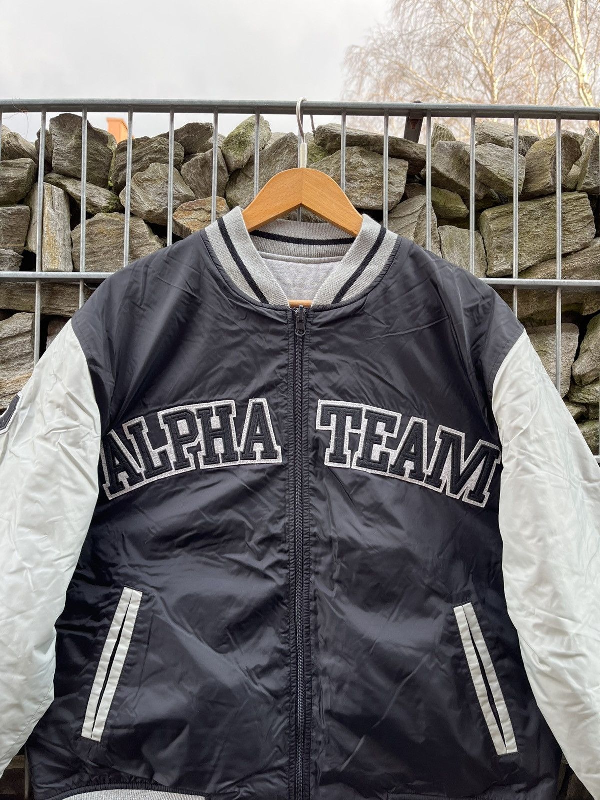 Alpha Industries Alpha Industries Vintage Reversible Logo Rare Bomber Jacket Size US L / EU 52-54 / 3 - 3 Thumbnail