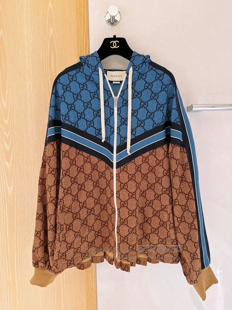 Gucci Gucci Full logo colour block hooded jacket Size US S / EU 44-46 / 1 - 1 Thumbnail
