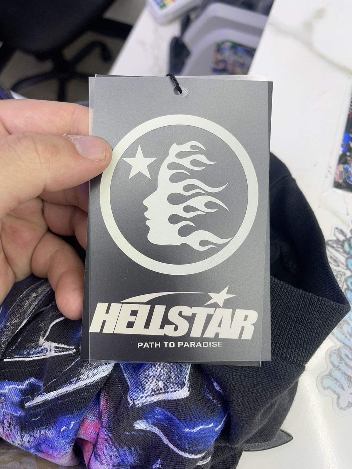 HELLSTAR Hellstar powered by the star longsleve (black) Size US L / EU 52-54 / 3 - 5 Thumbnail