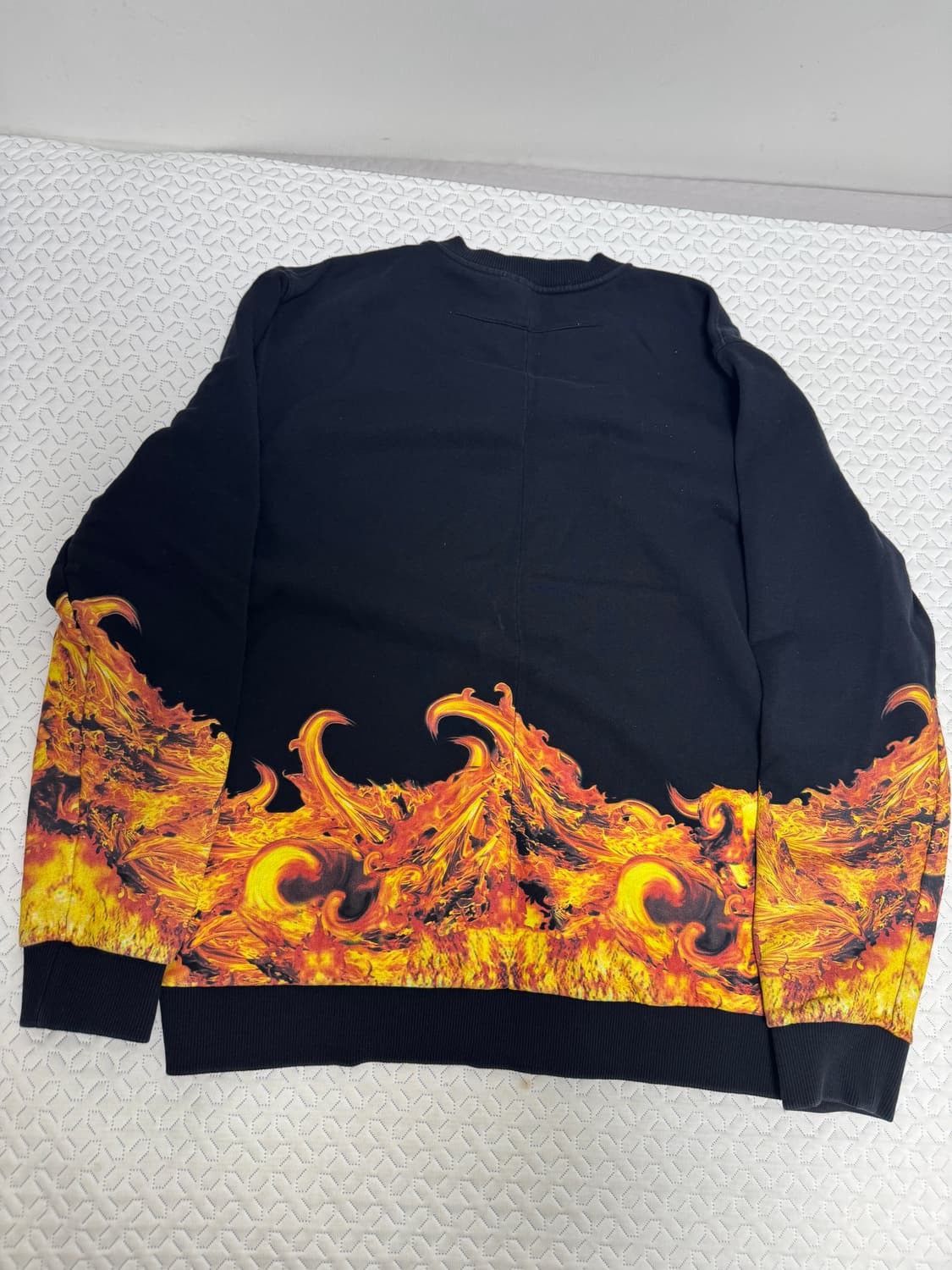 Givenchy Givenchy Black Flame Sweatshirt Size US L / EU 52-54 / 3 - 4 Thumbnail