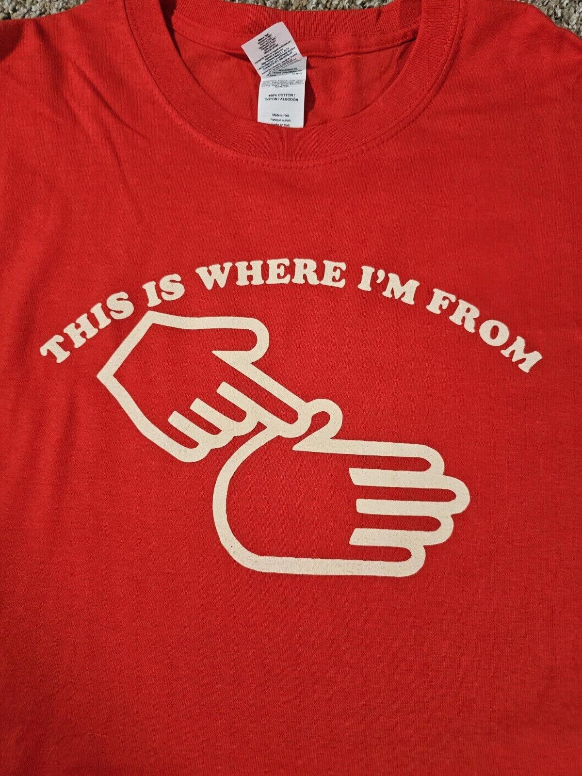 Gildan "This is where i'm from" thumb tshirt 2XL Red Tshirt Size US XXL / EU 58 / 5 - 1 Thumbnail