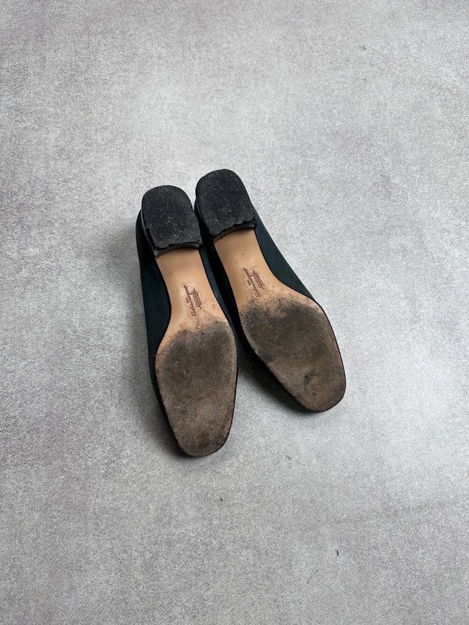Salvatore Ferragamo Vintage Salvadore Ferragamo Luxury Woman's Flats Size US 8.5 / IT 38.5 - 6 Thumbnail