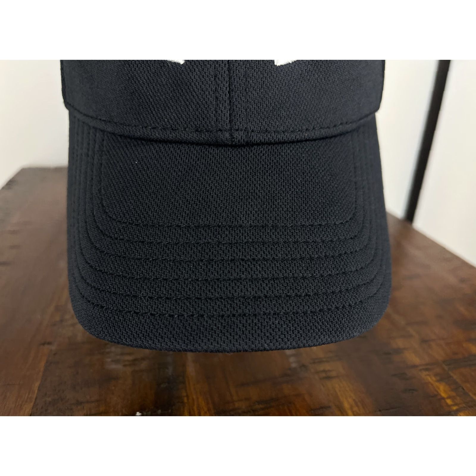 Under Armour Under Armour Hat Cap Fitted Mens Large White Embroidered Sports Cotton Polyester Baseball Cap Mens L White Sports Baseball Cap Under Armour Size ONE SIZE - 3 Thumbnail