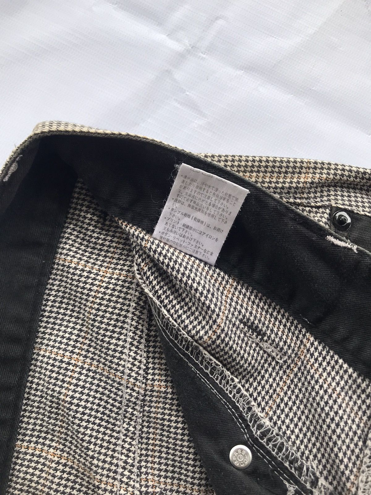 Japanese Brand Root Three Checkered Pants with Multi Pocket Zipper Details Size US 32 / EU 48 - 6 Thumbnail
