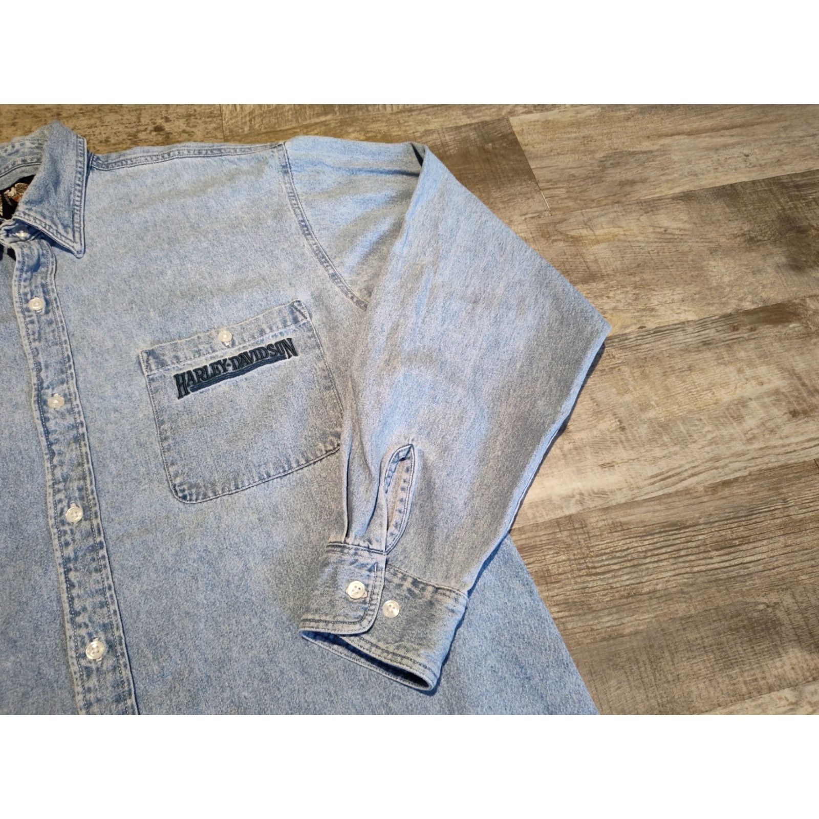 Harley Davidson VINTAGE Harley-Davidson Shirt Mens XL Denim Embroidered Blue 90s Casual Rock Motorcycles Breakthrough Favorite Mens XL Blue Denim Shirt Size US XL / EU 56 / 4 - 3 Thumbnail