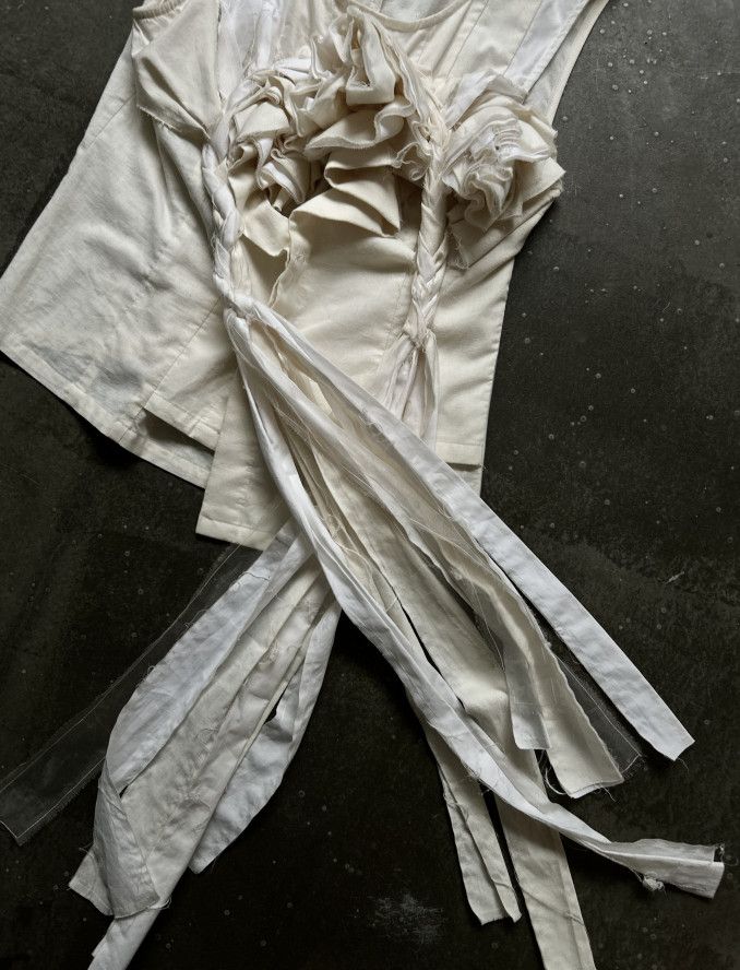 Comme des Garcons Comme des Garçons AD2003 Draped Floral Fringe Vest Size M / US 6-8 / IT 42-44 - 7 Thumbnail
