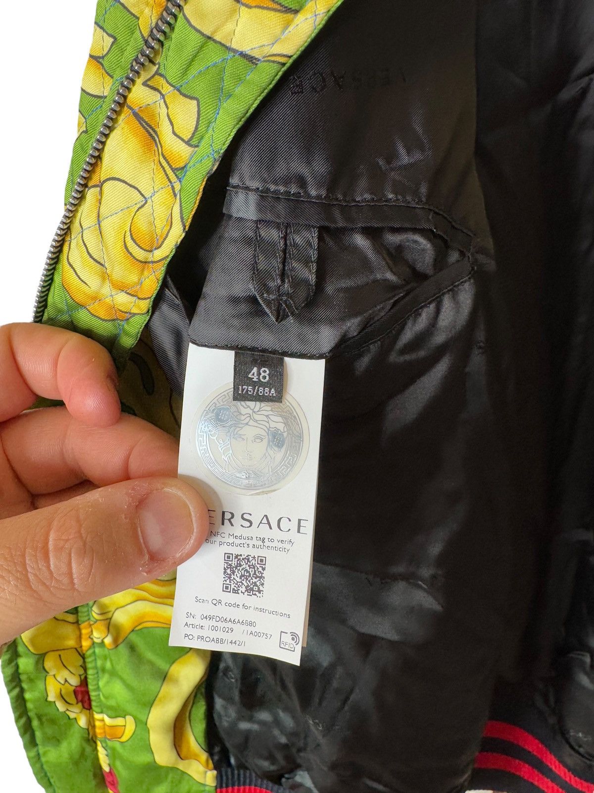 Versace Versace Baroque Puffer Bomber Jacket Multicolor - 48 Size US M / EU 48-50 / 2 - 8 Thumbnail