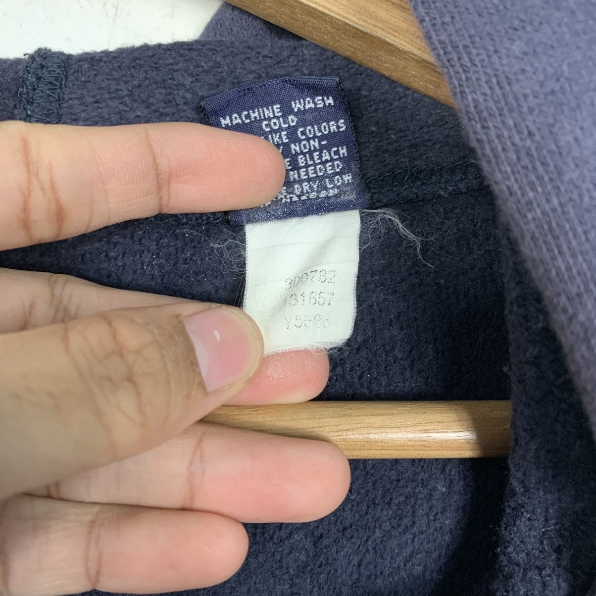 Gap Vintage Gap Pullover Hoodie Size US L / EU 52-54 / 3 - 17 Thumbnail