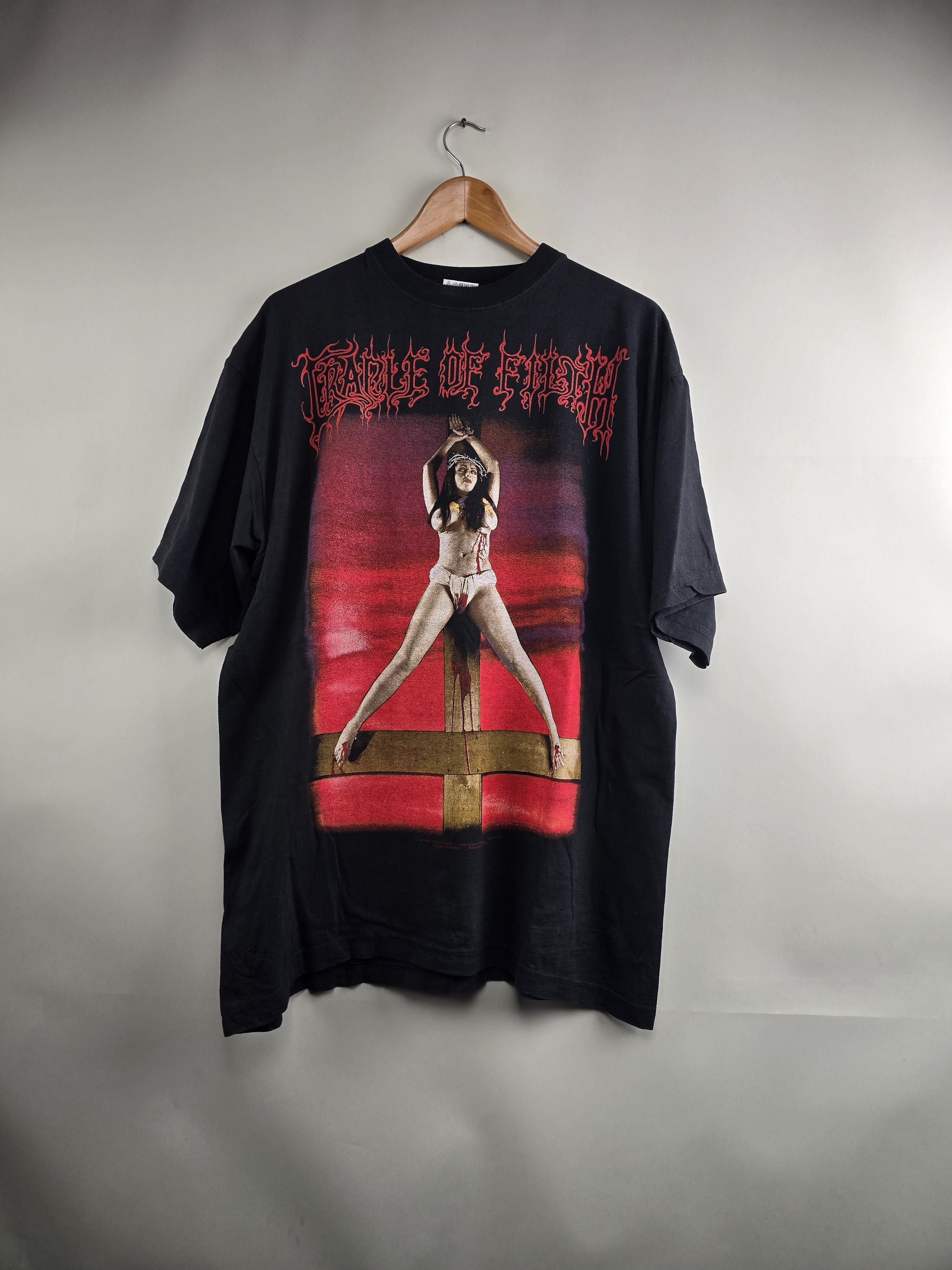 Band Tees × Vintage 1997 Cradle of Filth Desire me like satan XL