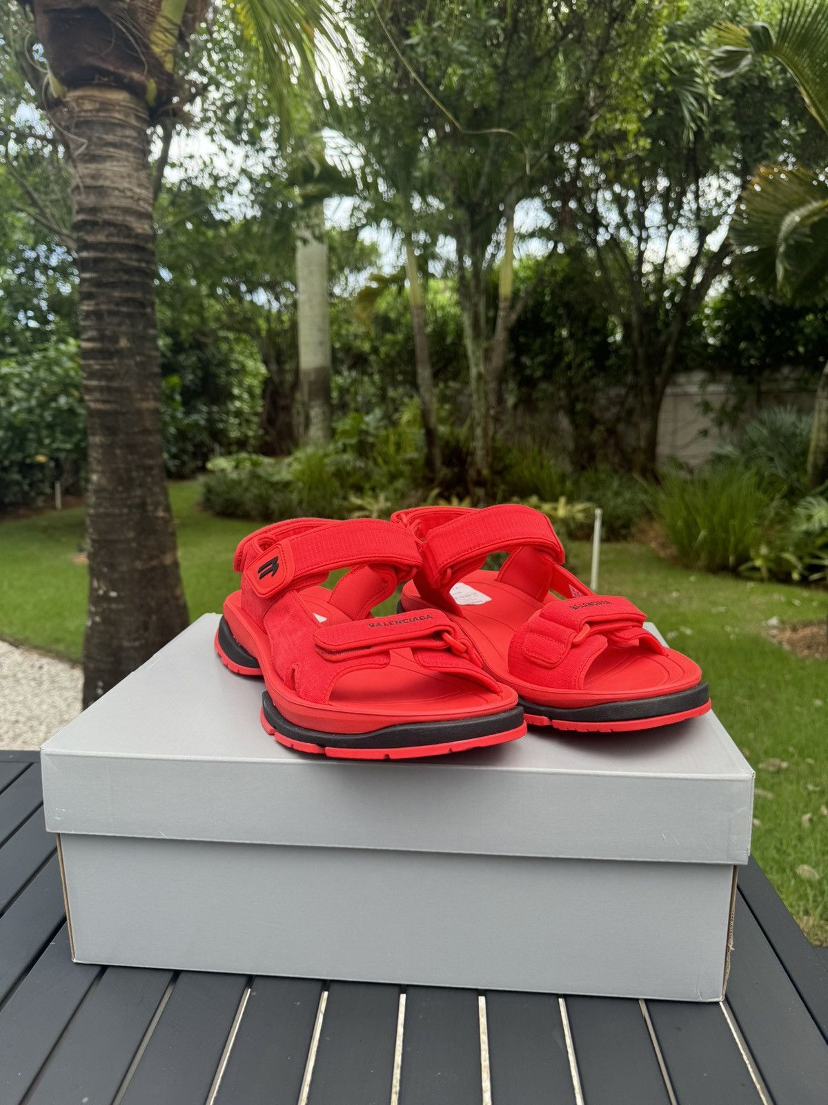 BALENCIAGA TOURIST SANDAL RED AND BLACK Sz 43 BALENCIAGA TOURIST SANDAL RED AND BLACK Sz 43 main image 2