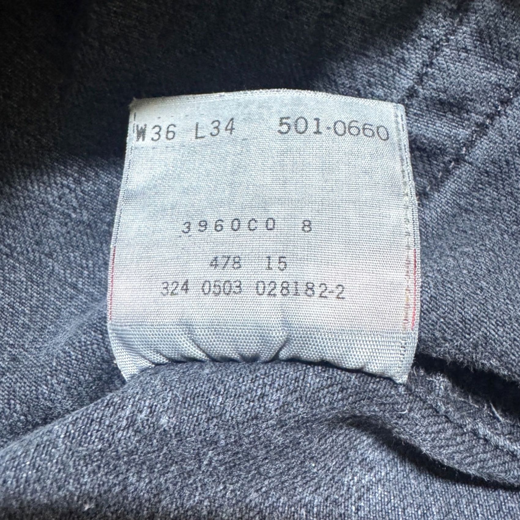 Levi's VINTAGE Levi's 501 Jeans Straight Black Men 36x34 Distressed Button Fly Paper Tag - 90s Style Mens Size US 36 / EU 52 - 6 Thumbnail