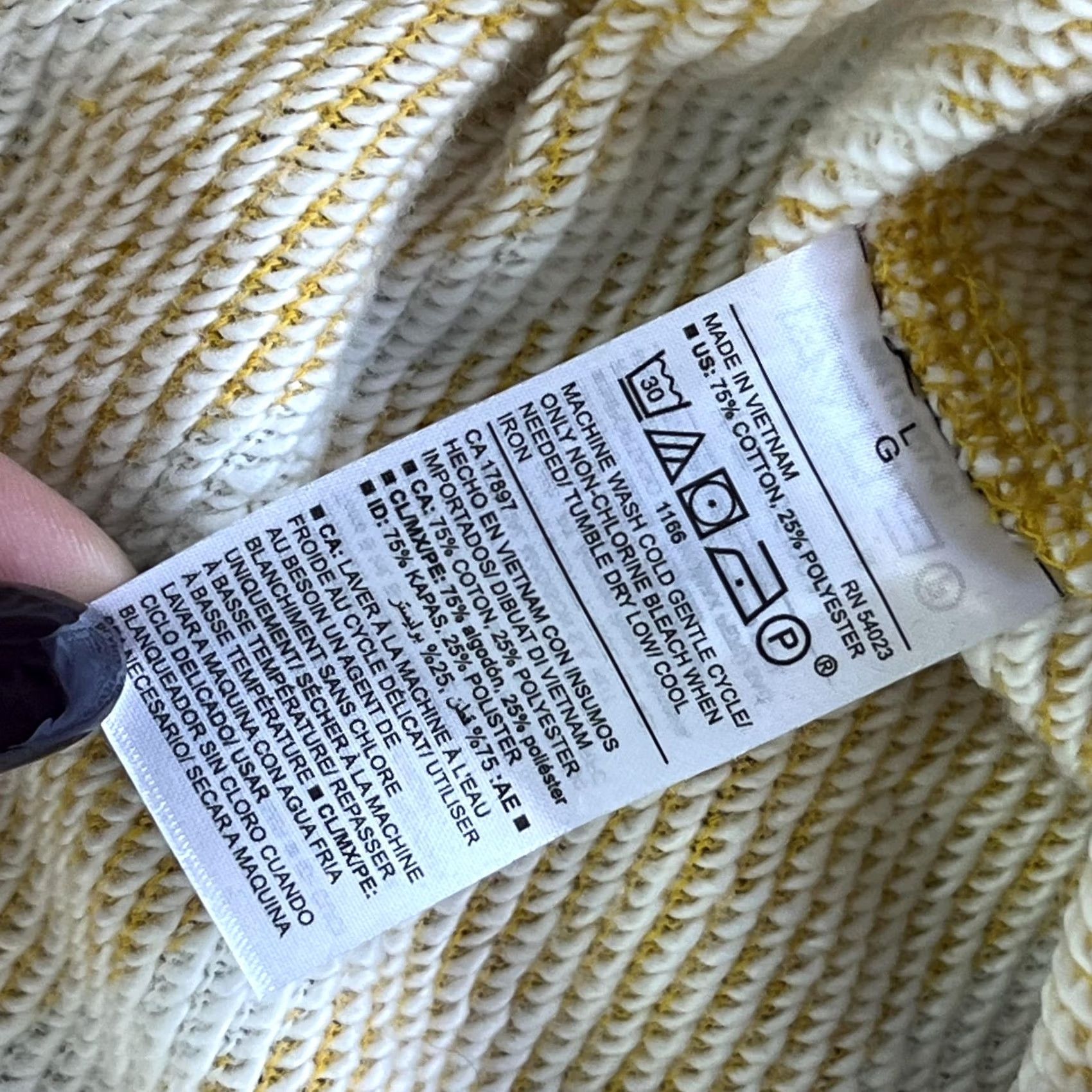 Old Navy Old Navy Shorts Womens Large Yellow Stripe Terry Sweat Drawstring UPF 50 Lounge Size 36" / US 14 / IT 50 - 6 Thumbnail