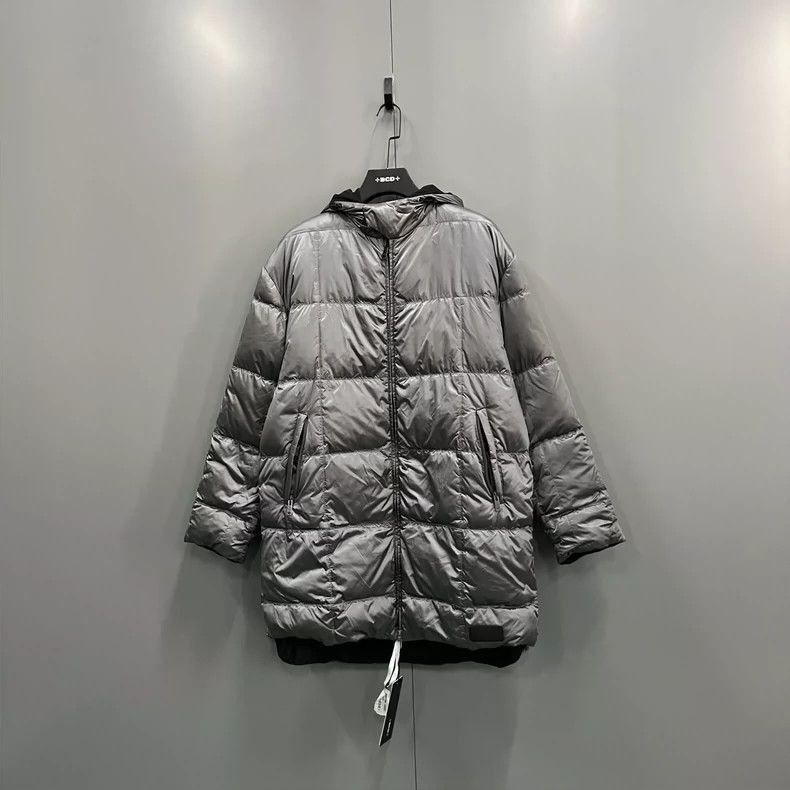 Prada Prada Black and silver hooded double-sided down jacket 2502 Size US S / EU 44-46 / 1 - 2 Thumbnail