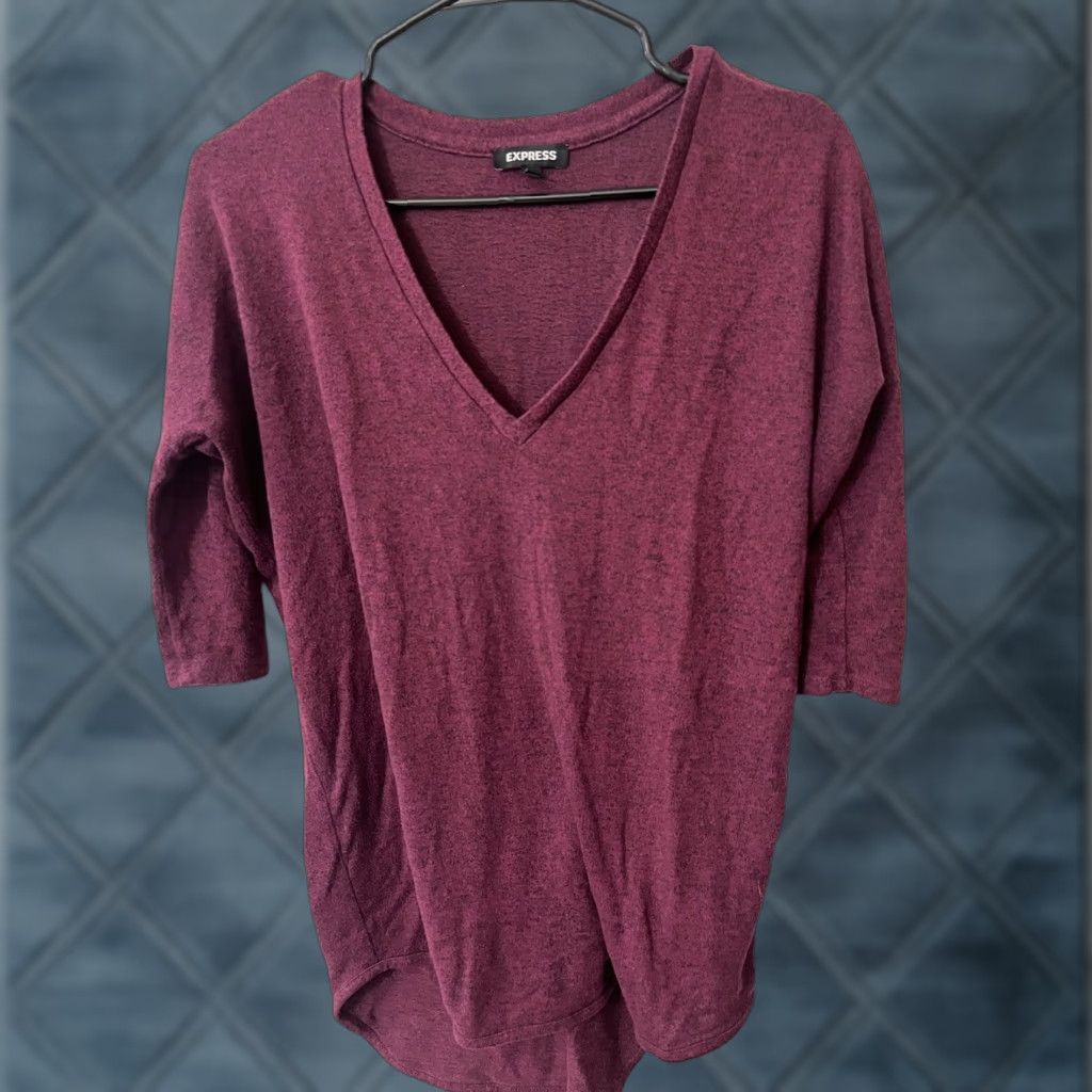 Express Express Women’s Small Sweatshirt 1/2 Sleeve V Neck Hi Low Casual Maroon Polyester Rayon Knit T-Shirt Basic Fall Spring Summer Size S / US 4 / IT 40 - 1 Thumbnail