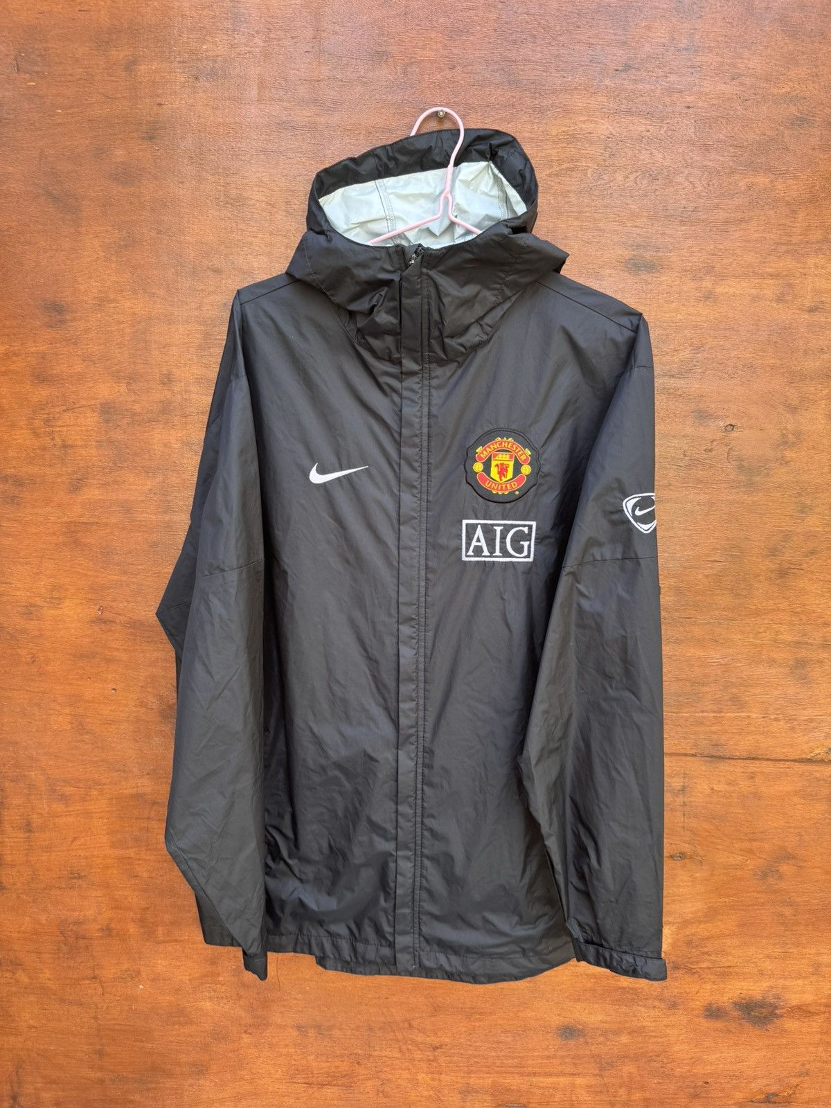 Nike Manchester United 2007/2008 Nike Waterproof Rain Jacket - L Size US L / EU 52-54 / 3 - 1 Thumbnail