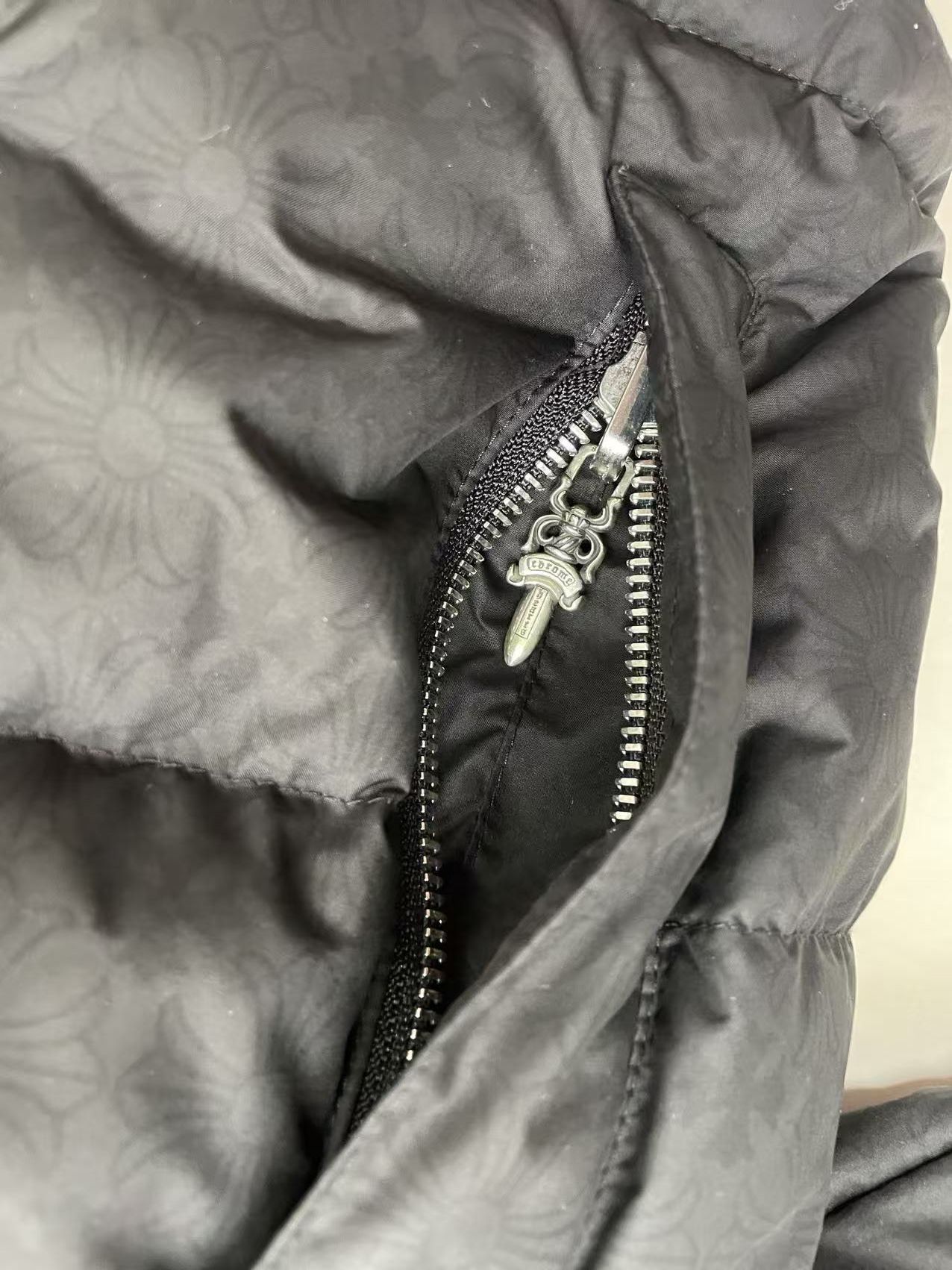 Chrome Hearts Chrome Hearts Tonal Monogram Cross Cropped Down Jacket Size S / US 4 / IT 40 - 8 Thumbnail