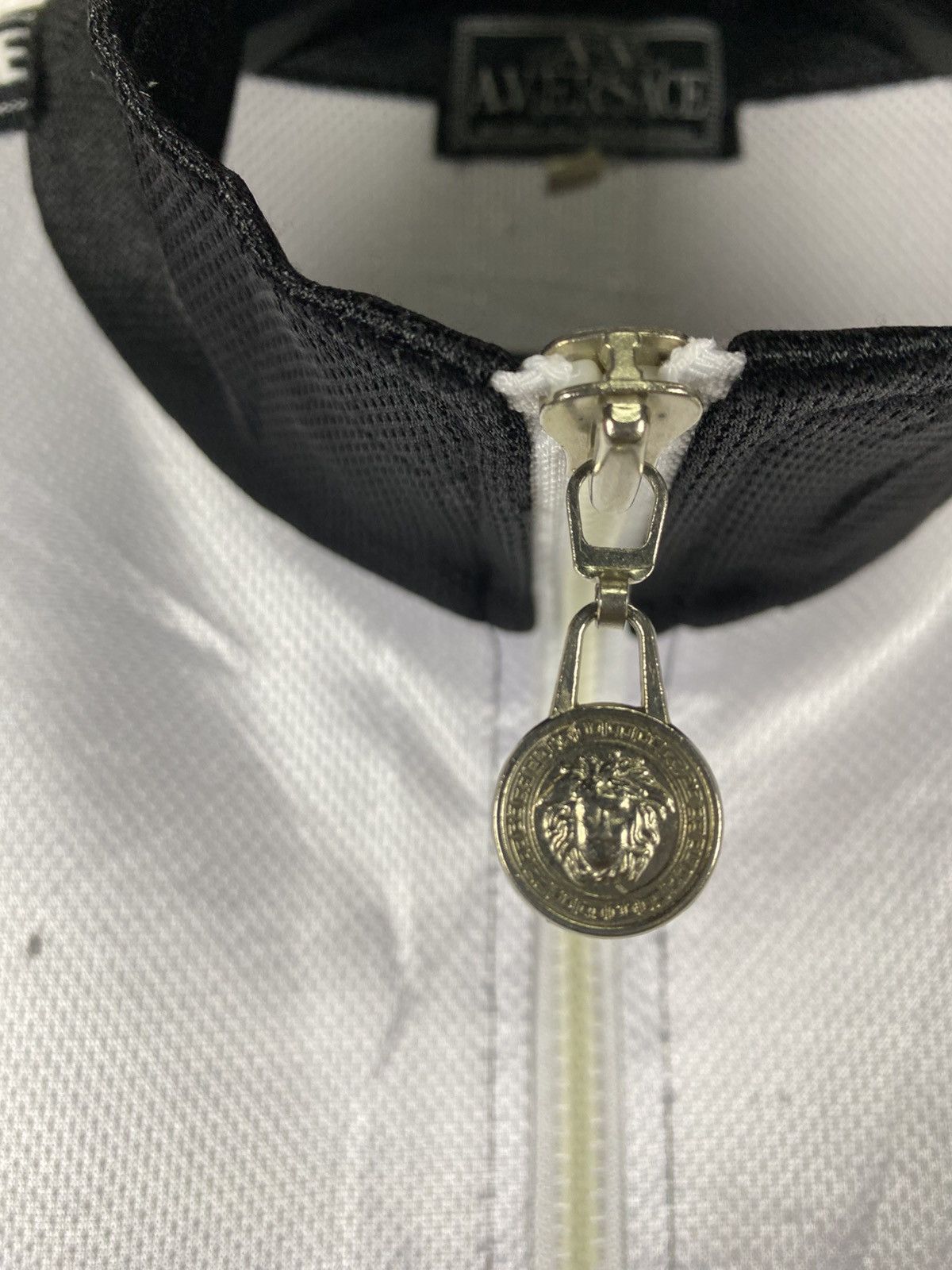 Japanese Brand A.VERSACE Medusa Track Jacket Black White Gold Embroidery Size US M / EU 48-50 / 2 - 8 Thumbnail
