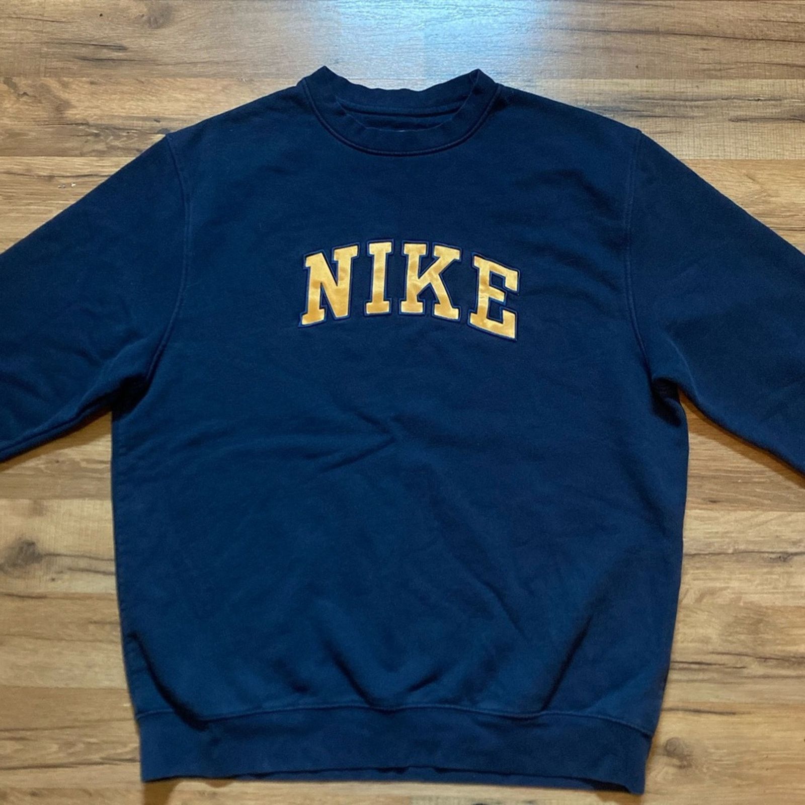 Nike Y2K Nike Spell Out Crewneck Size US L / EU 52-54 / 3 - 3 Thumbnail