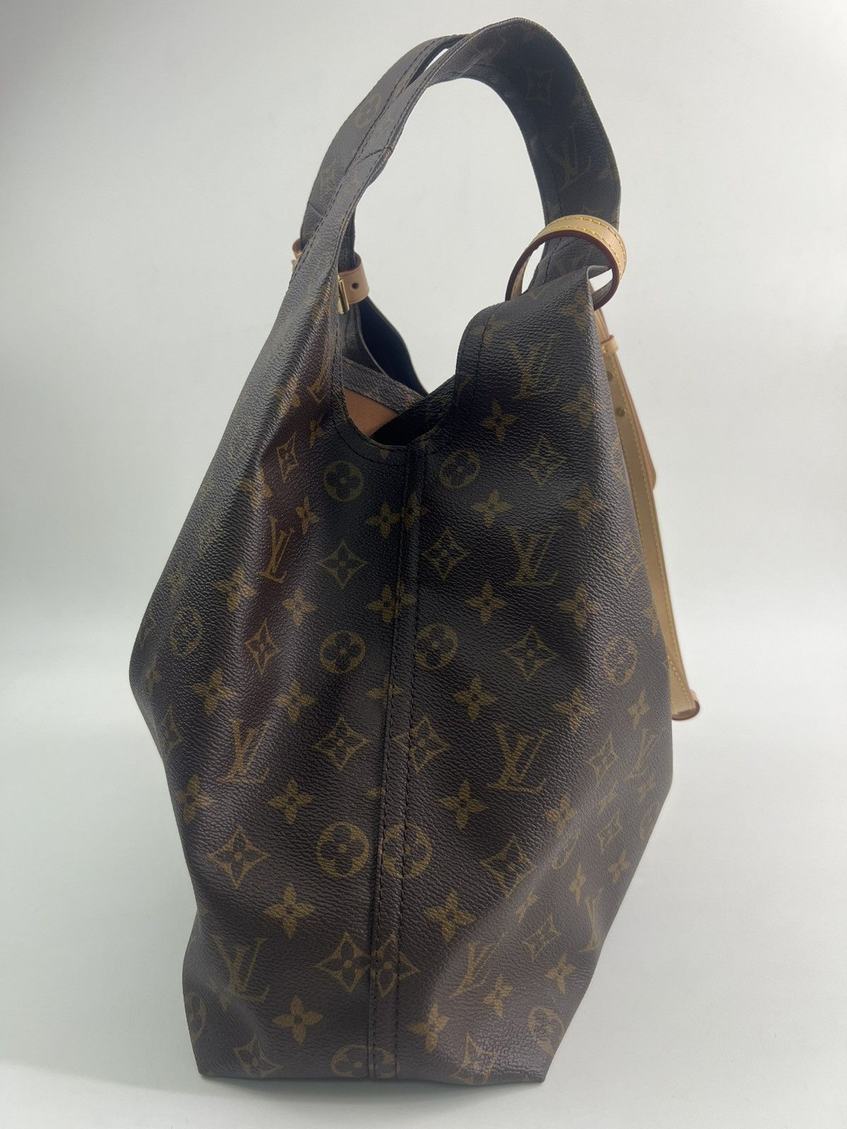 Louis Vuitton Louis Vuitton Atlantis GM Monobram Hand bag Size 40 - 4 Thumbnail