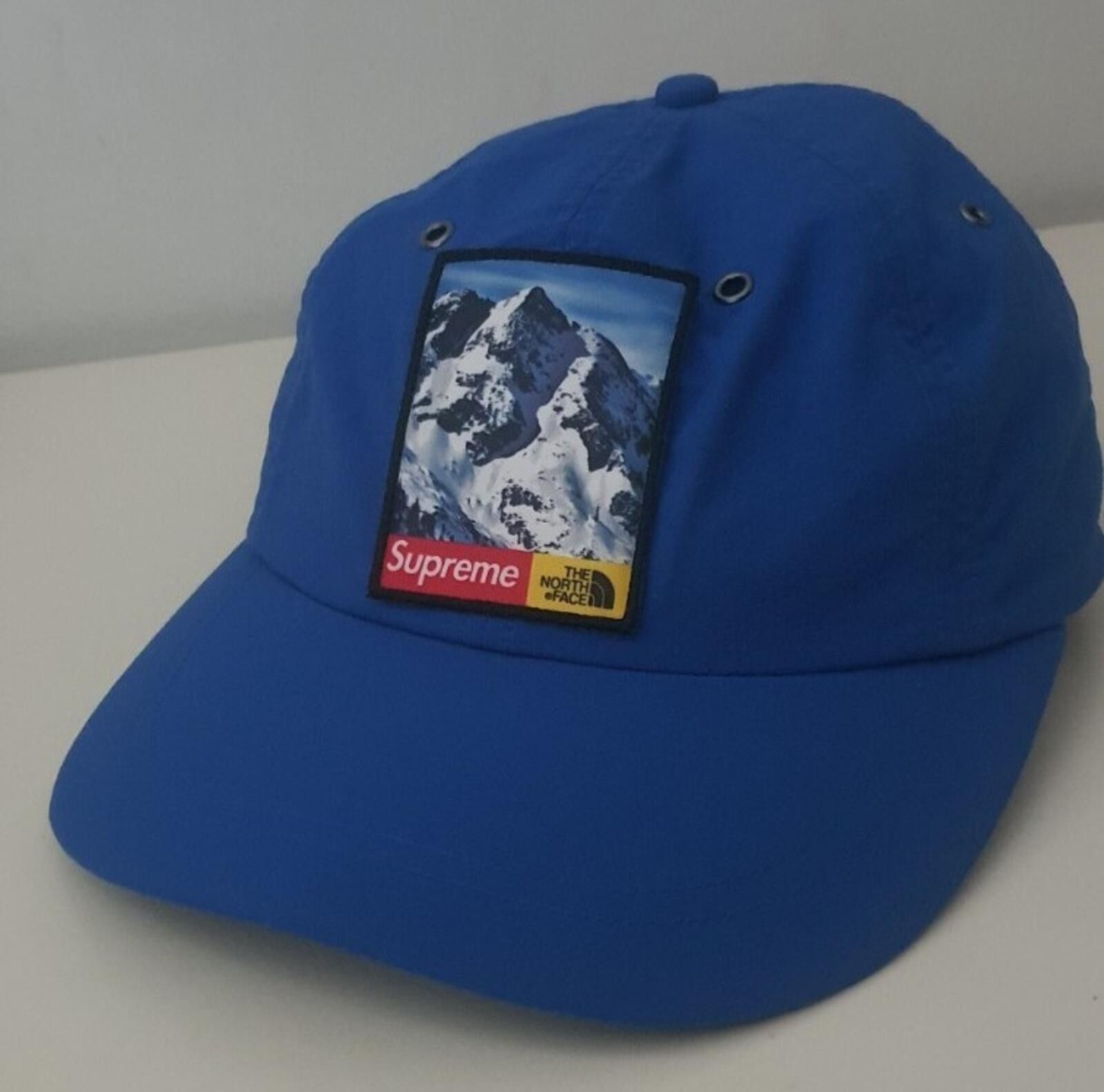 Supreme × The North Face Supreme x north-face mountain 6 panel hat