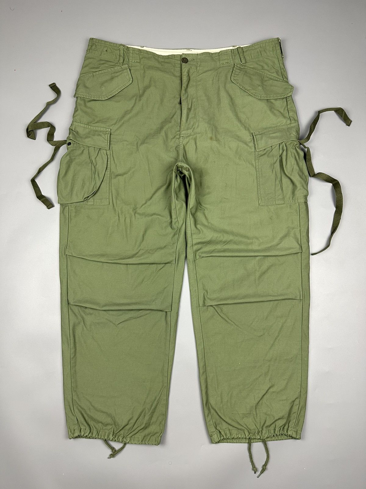 Vintage Vintage Military Baggy Parachute Cargo Pants Size US 44 / EU 60 - 1 Thumbnail