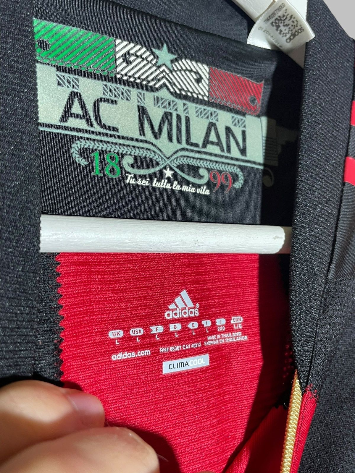 Adidas AC Milan Adidas Techfit 2010/11 Football Shirt Player Issue Size US L / EU 52-54 / 3 - 15 Thumbnail