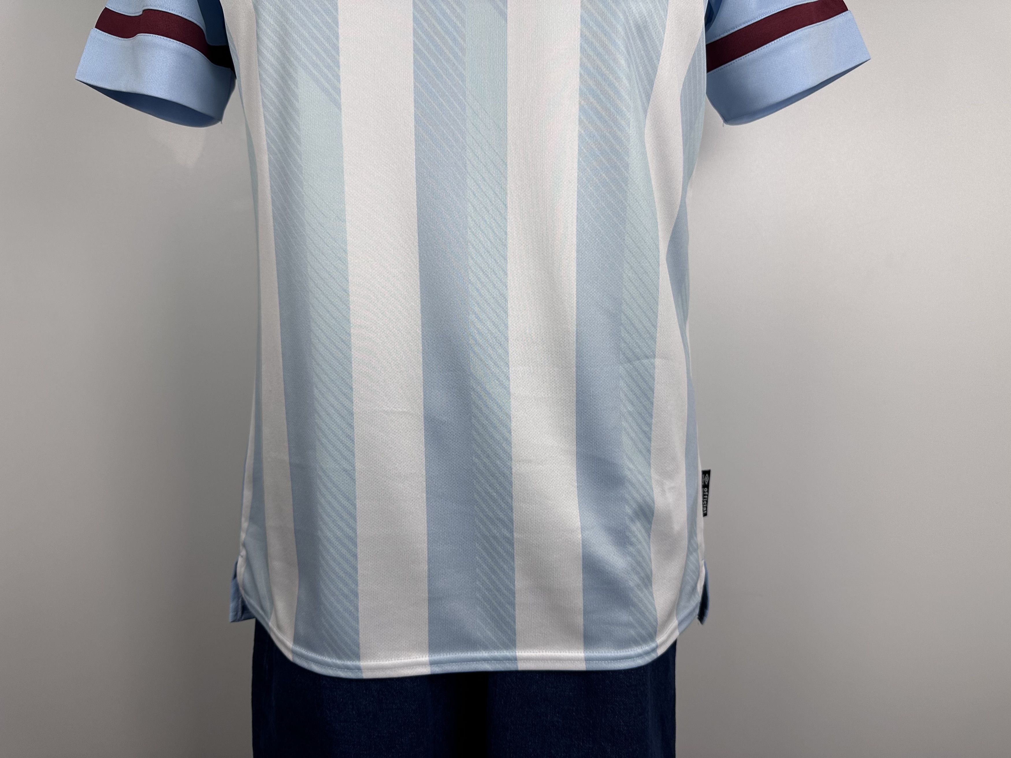 Umbro West Ham United 2021 2022 Football Shirt Soccer Jersey Umbro Size US M / EU 48-50 / 2 - 5 Thumbnail