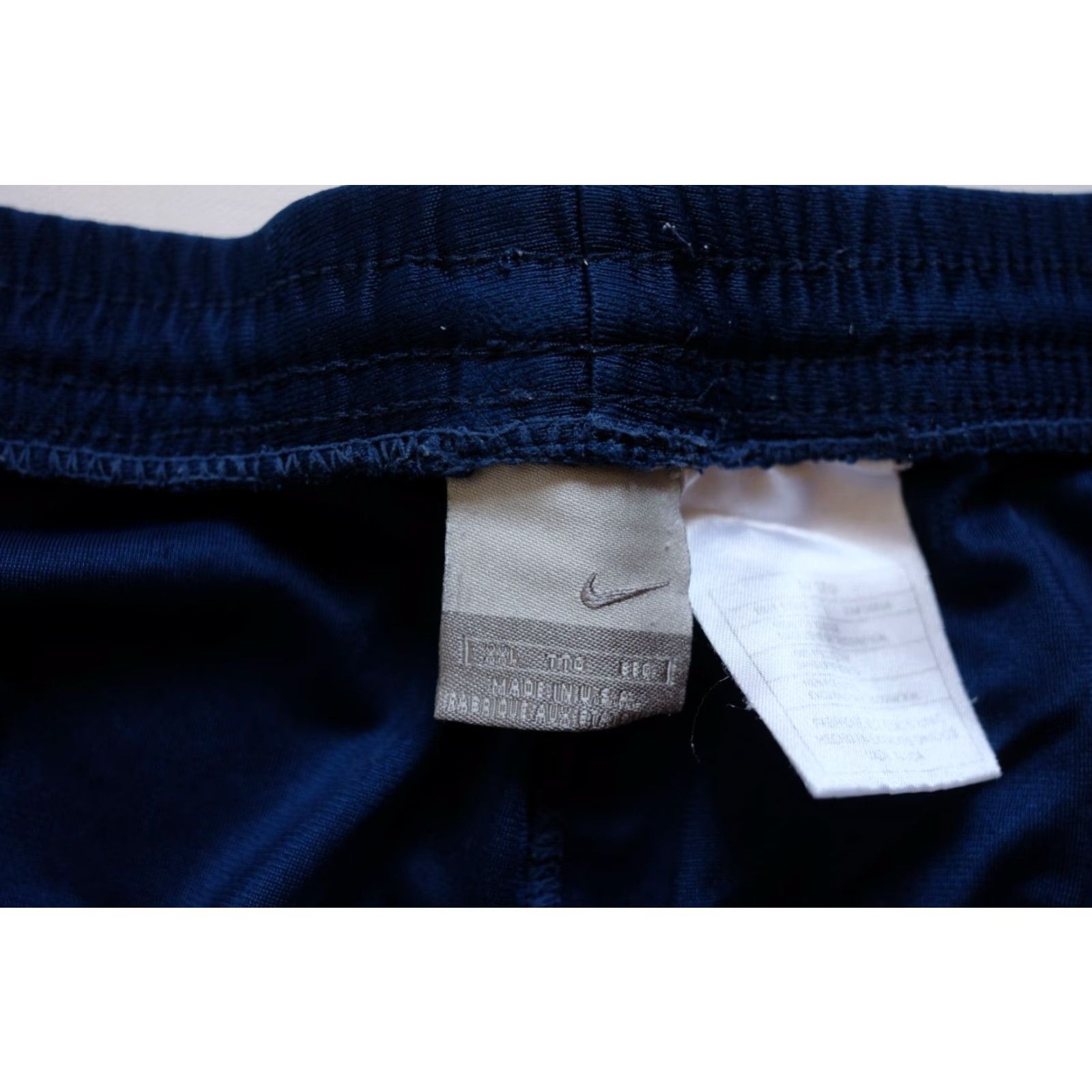 Nike VINTAGE Nike 90s Y2K Retro Mini Swoosh Basketball Satin 10" Shorts BLUE 2002 SZ 2XL Mens Size US 39 - 5 Thumbnail