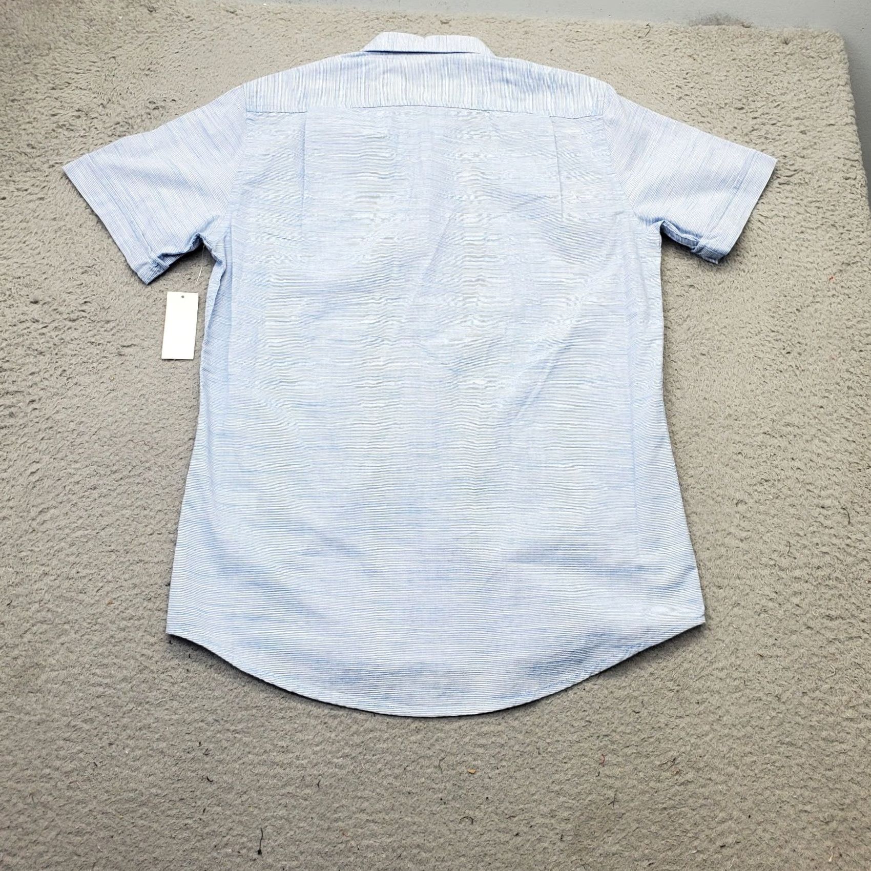 Izod IZOD Saltwater Shirt Mens Small Blue Pinstripe Short Sleeve Button-Up Size US S / EU 44-46 / 1 - 2 Thumbnail