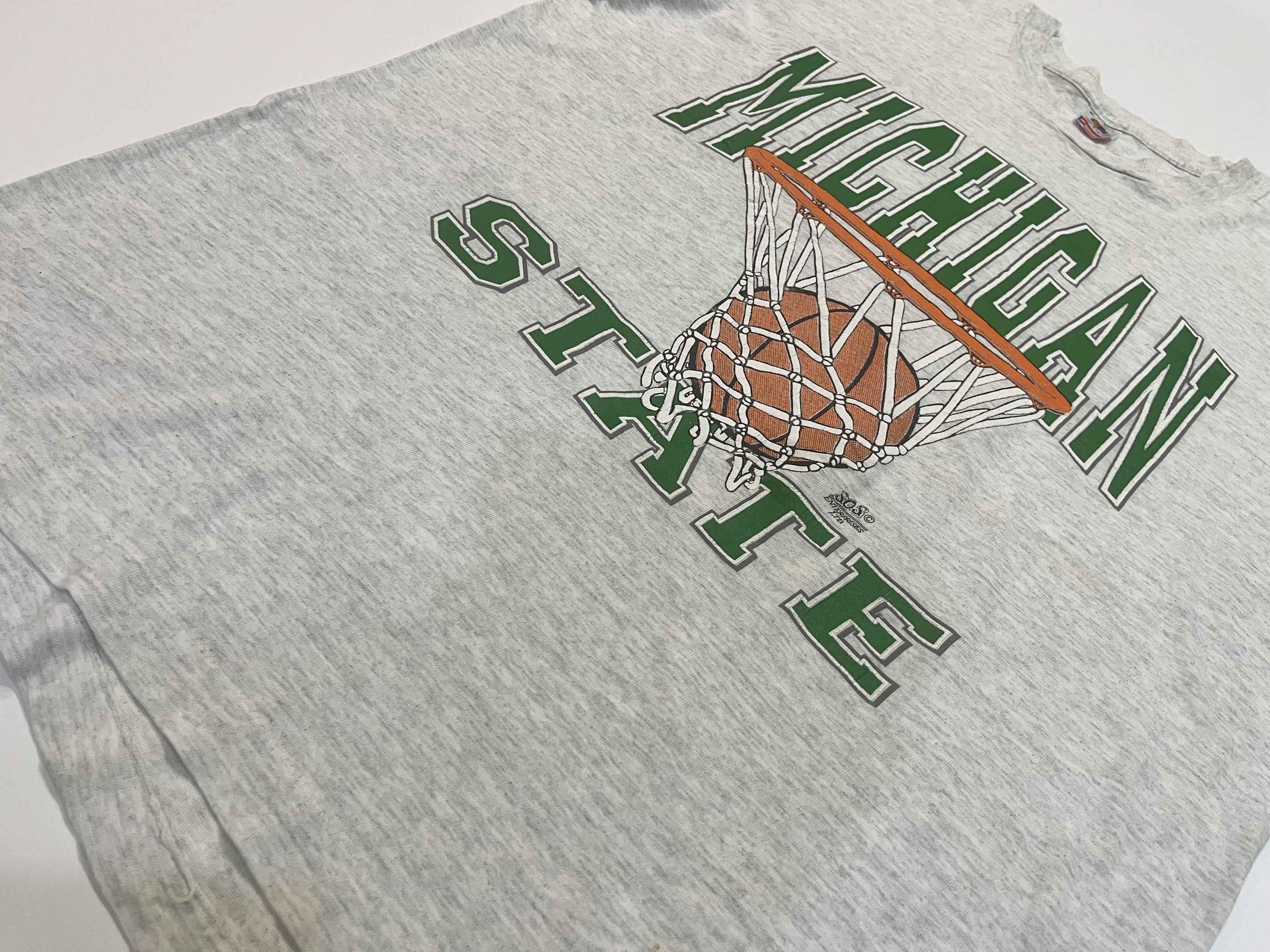 Fruit Of The Loom × NCAA × Vintage Vintage FOTL Michigan State Spartans NCAA Basketball T-Shirt Size US XL / EU 56 / 4 - 6 Thumbnail