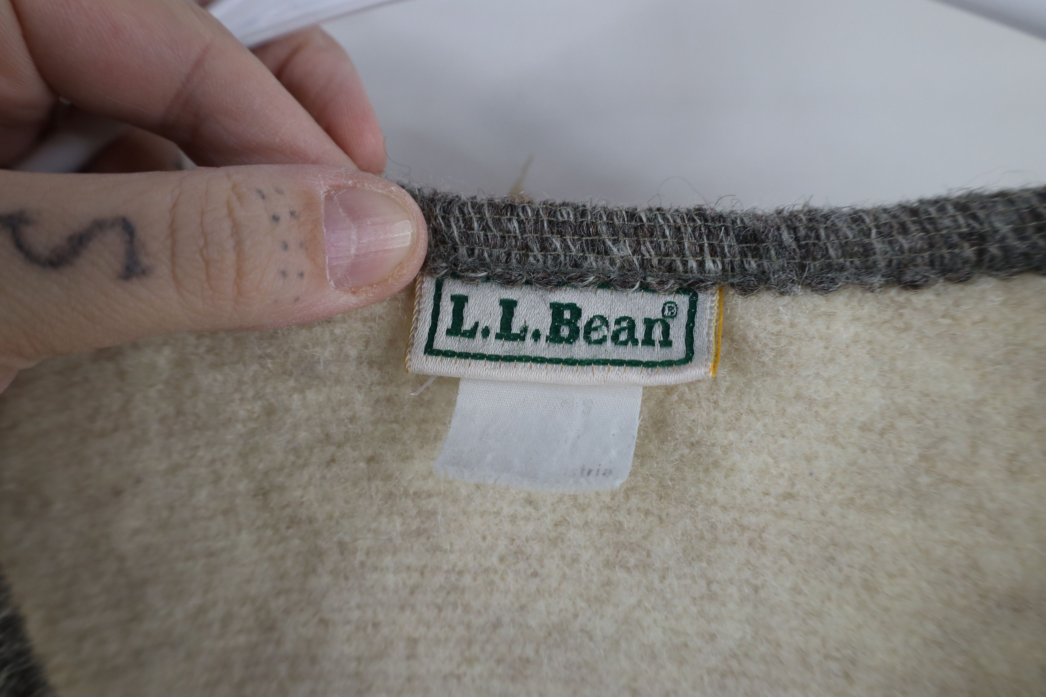 L.L. Bean × Vintage Vintage 90s LL Bean Wool Knit Cardigan Sweater Beige USA Size L / US 10 / IT 46 - 8 Thumbnail