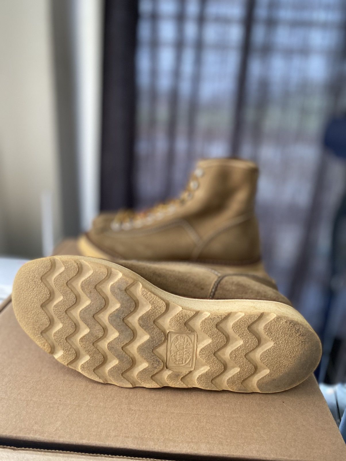 LONE WOLF × Sugar Cane MENS BEIGE SUEDE CALF F01616 HIGH LACE UP HUNTER WORK BOOTS Size US 5 / EU 37 - 5 Thumbnail