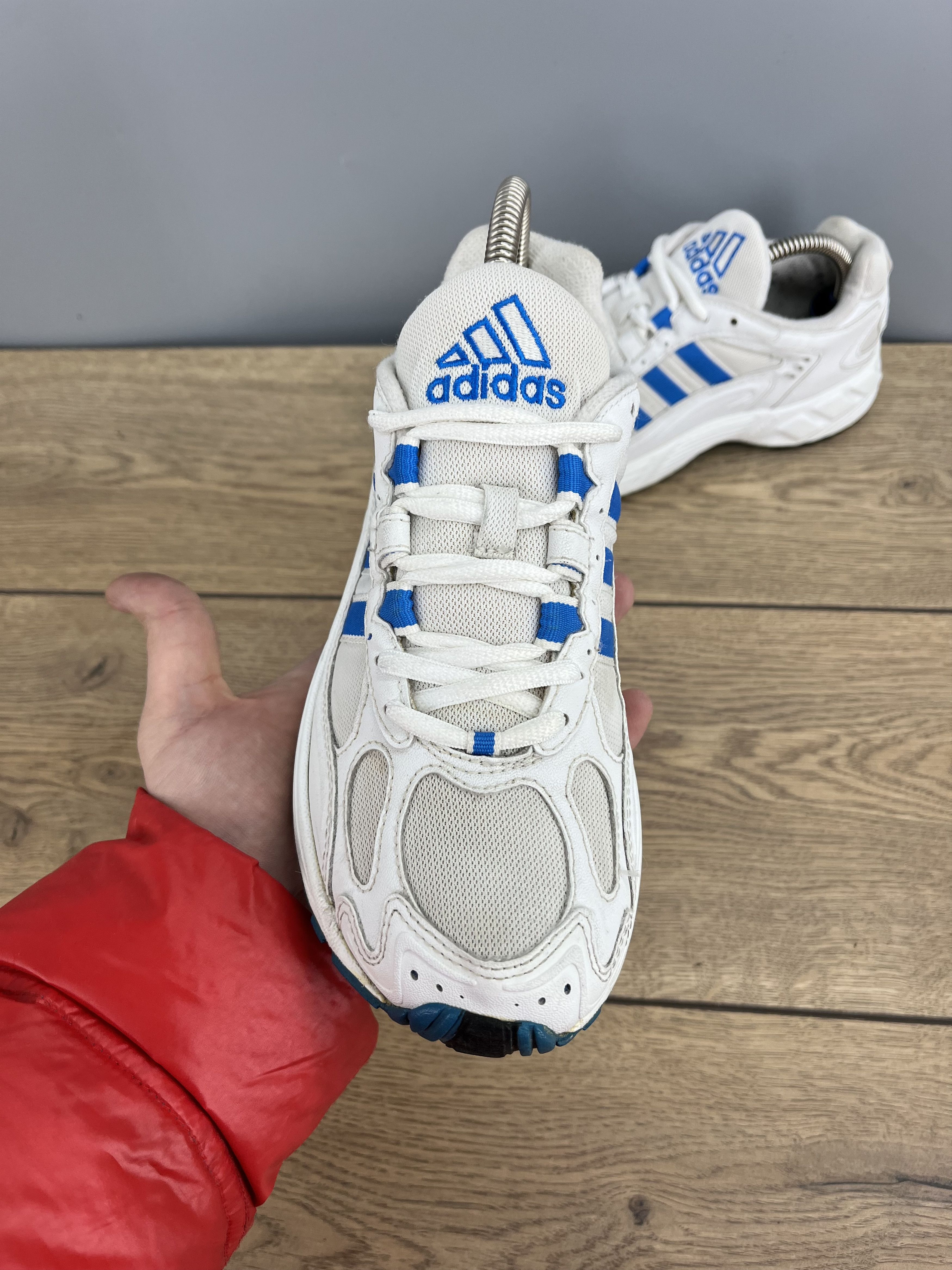 Adidas Vintage 90s Adidas Sneakers White Blue Trainers EU 38 Size US 6.5 / IT 36.5 - 4 Thumbnail